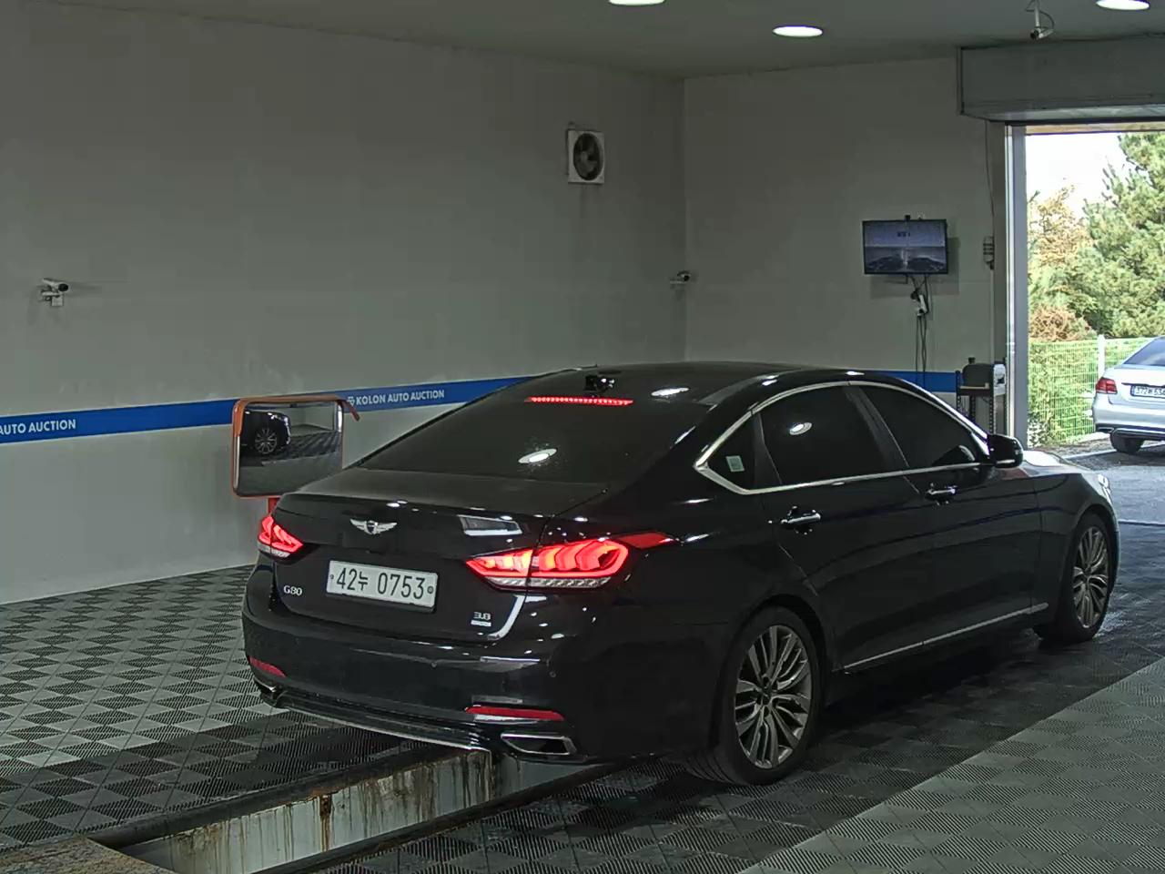 GENESIS G80 3.8 GDi AWD PRESTIGE 2017 - zdjęcie 5
