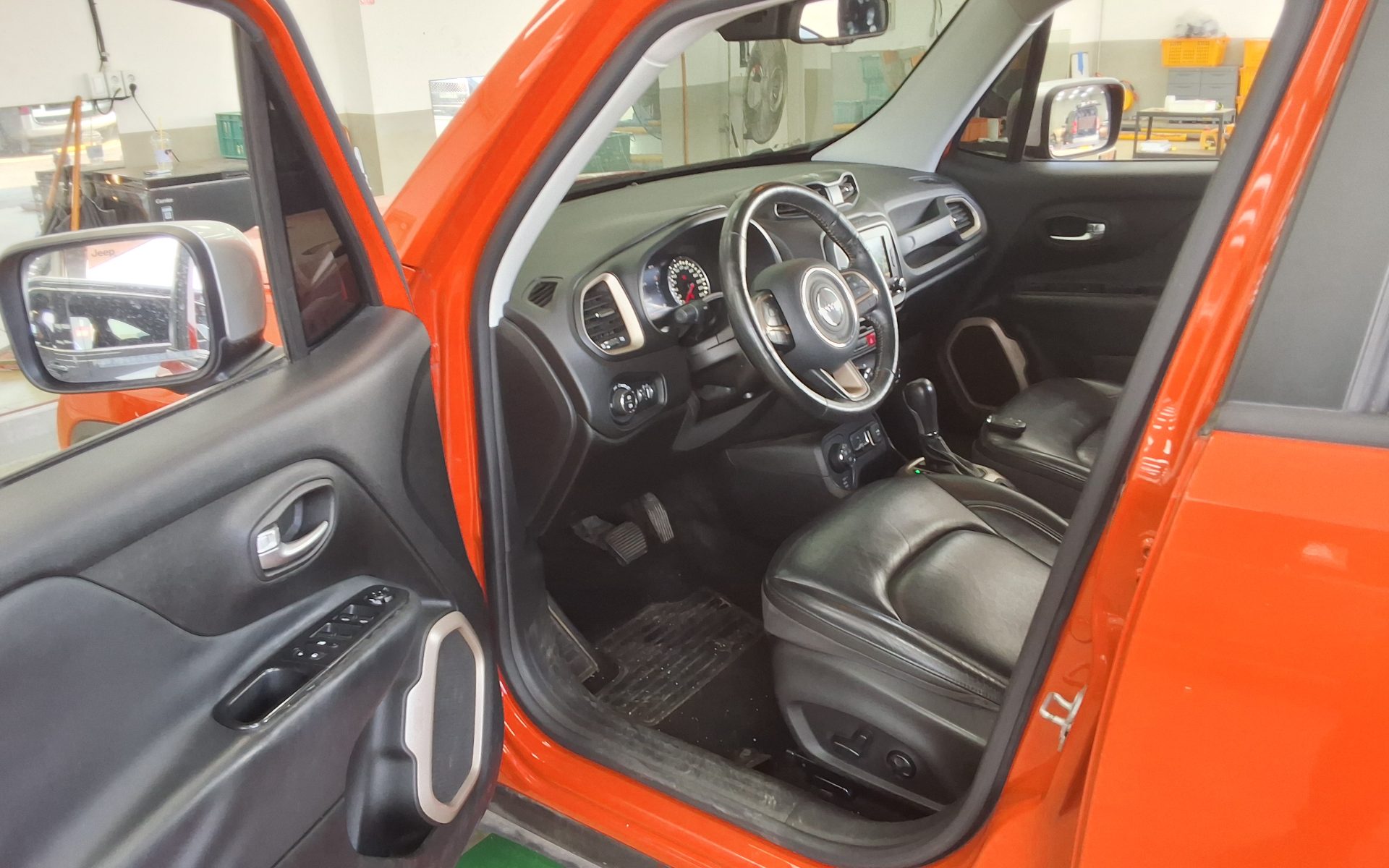 JEEP RENEGADE 2.0 DIESEL AWD LIMITED 2015 - zdjęcie 10