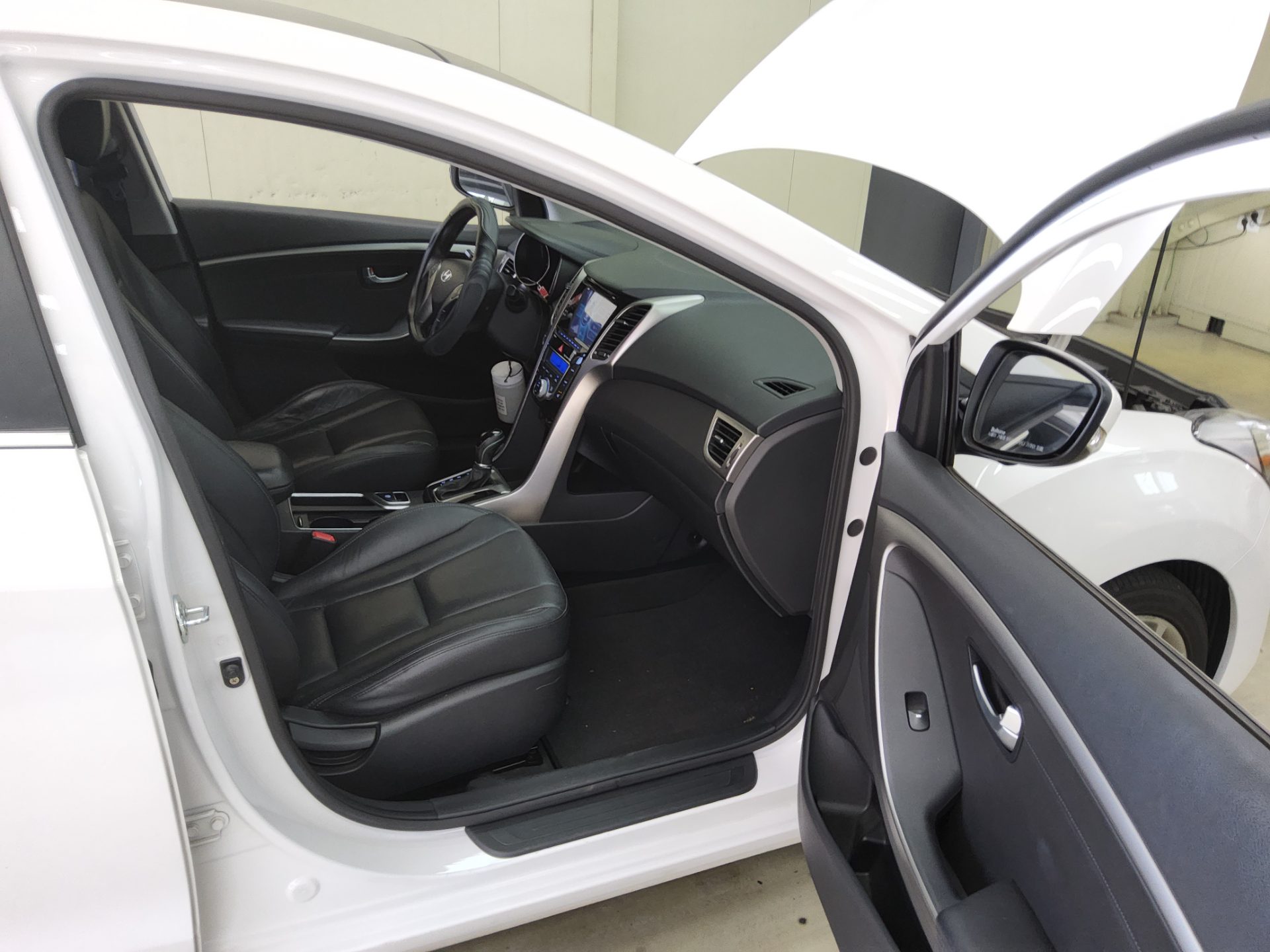 HYUNDAI NEW i30 1.6 GDi EXTREME 2012 - zdjęcie 14