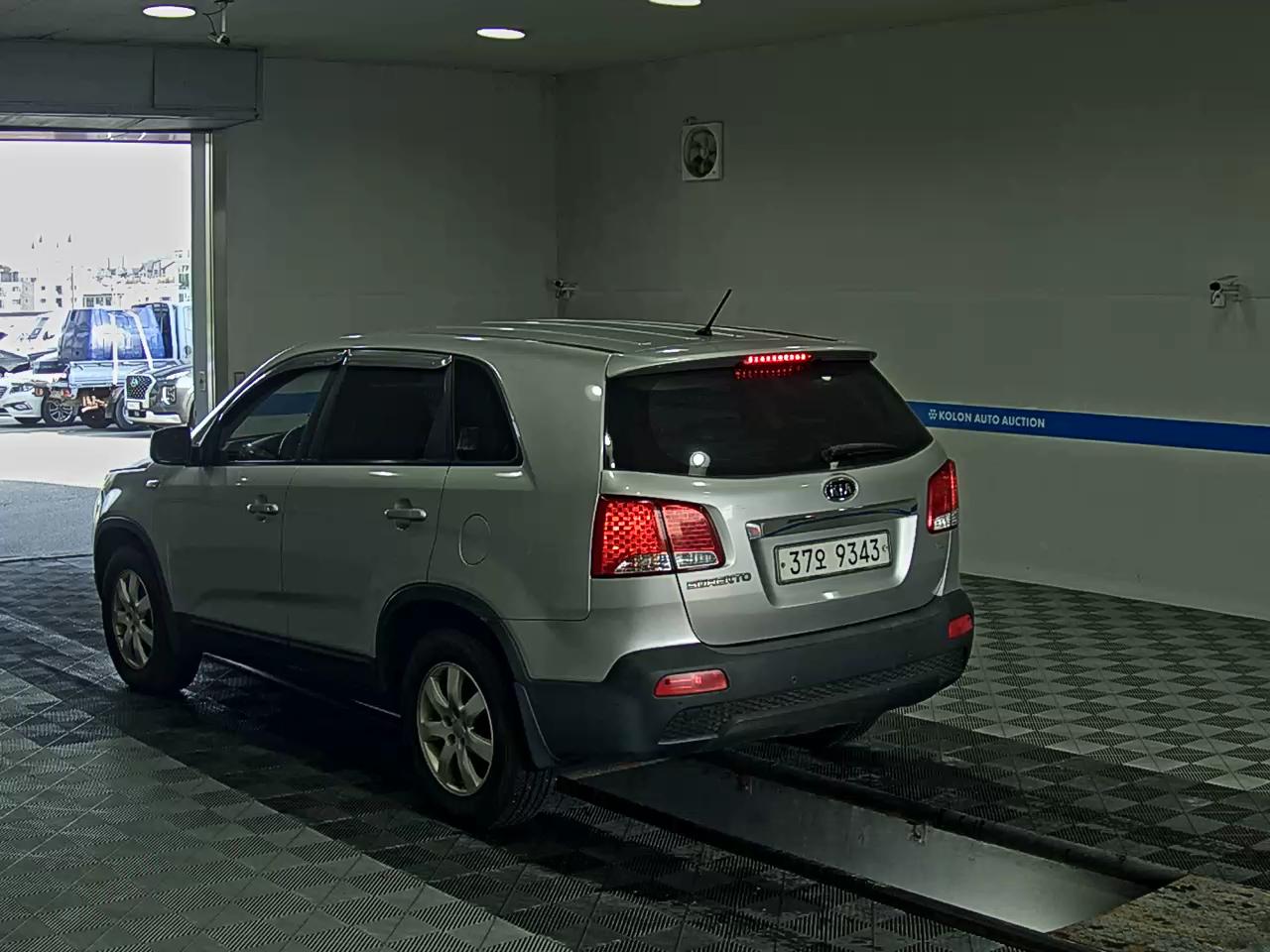 KIA SORENTO R DIESEL 2.2 2WD TLX PREMIUM MODEL 2010 - zdjęcie 6