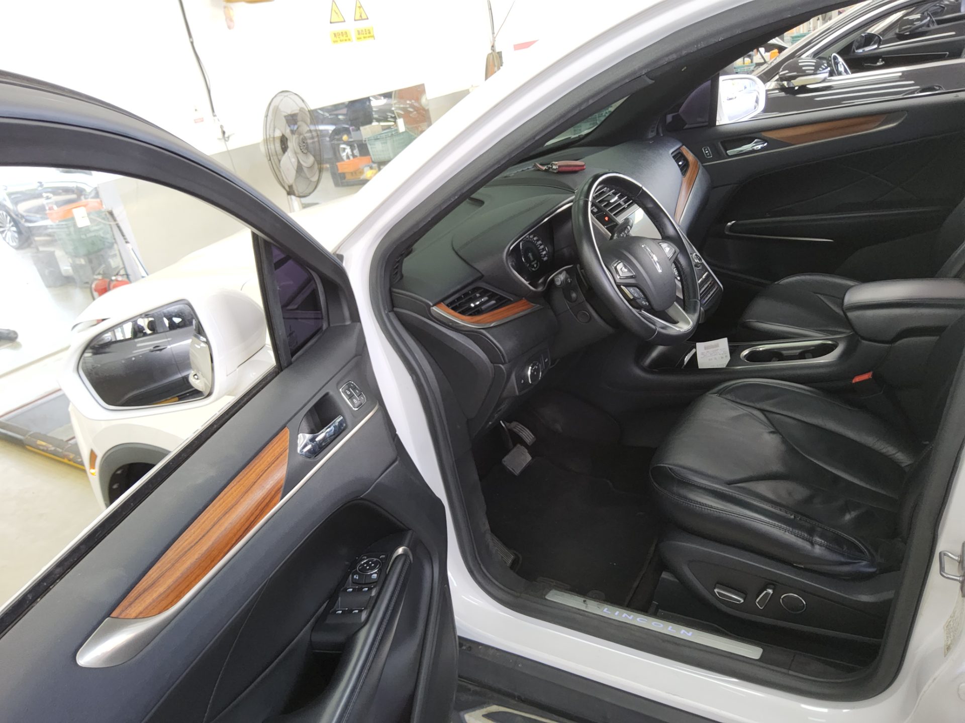 LINCOLN MKC 2.0L ECOBOOST RESERVE 2017 - zdjęcie 10