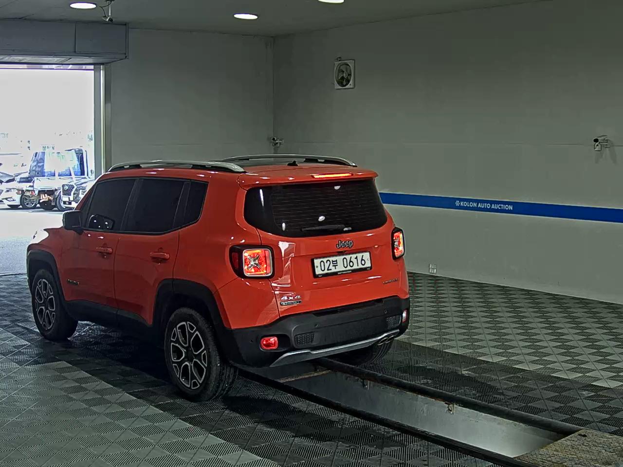 JEEP RENEGADE 2.0 DIESEL AWD LIMITED 2015 - zdjęcie 6