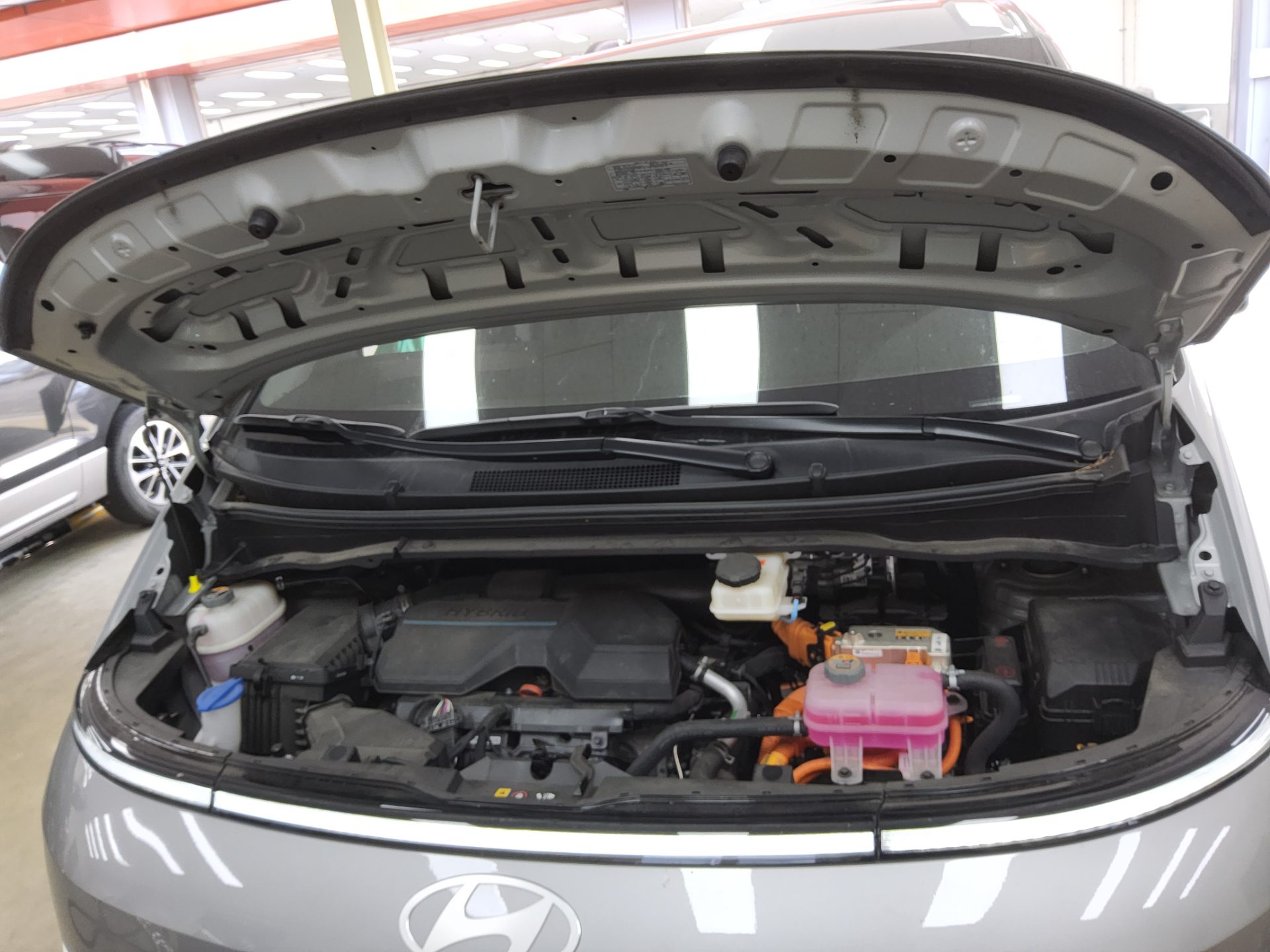 HYUNDAI STARIA HYBRID 1.6 HEV CARGO 3-SEATER MODERN 2025 - zdjęcie 20