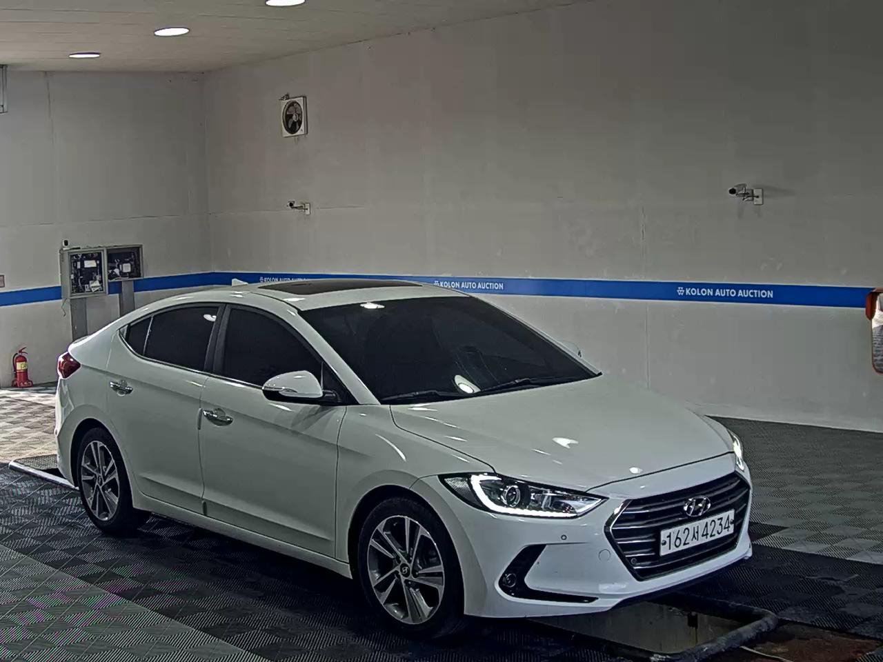 HYUNDAI AVANTE AD 1.6 GDi PREMIUM 2017 - zdjęcie 3