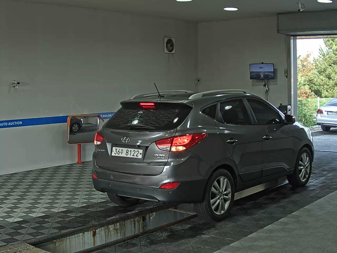 HYUNDAI TUCSON ix DIESEL R20 2WD LX20 LUXURY 2010 - zdjęcie 5