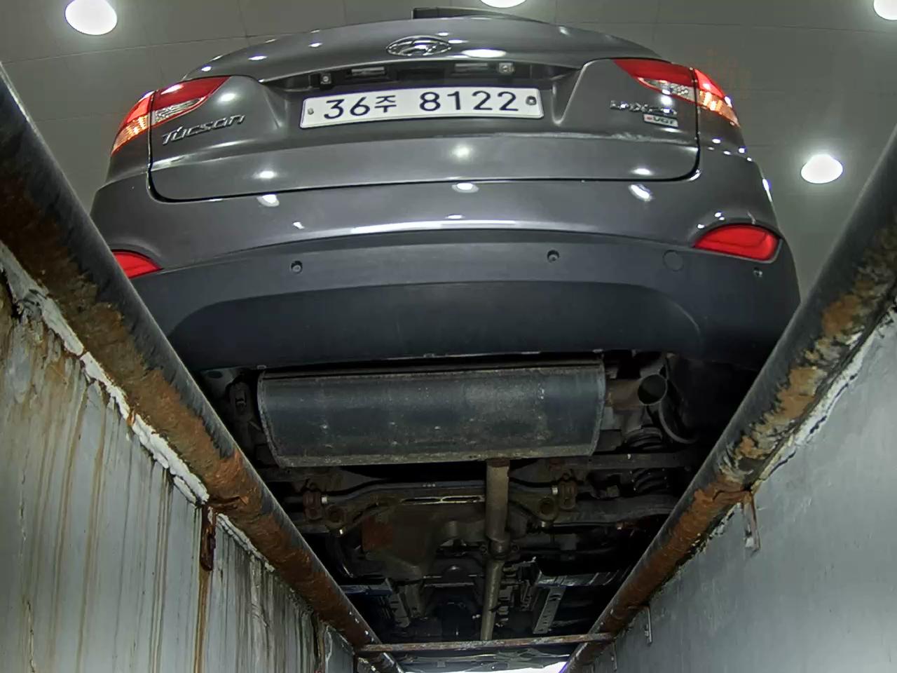 HYUNDAI TUCSON ix DIESEL R20 2WD LX20 LUXURY 2010 - zdjęcie 8