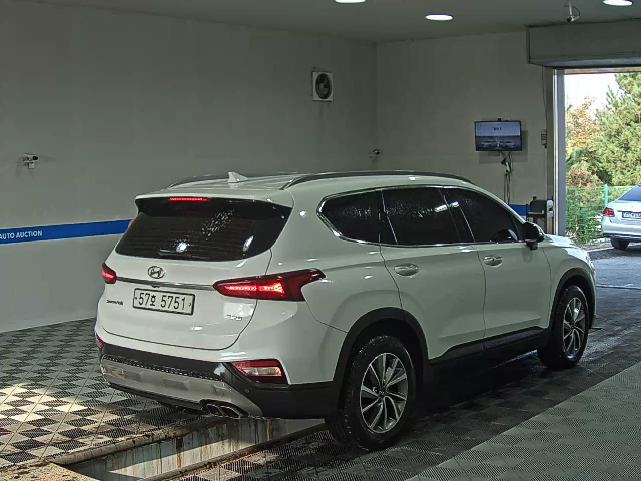 HYUNDAI SANTA FE (TM) R2.2 2WD EXCLUSIVE 2019 - zdjęcie 5