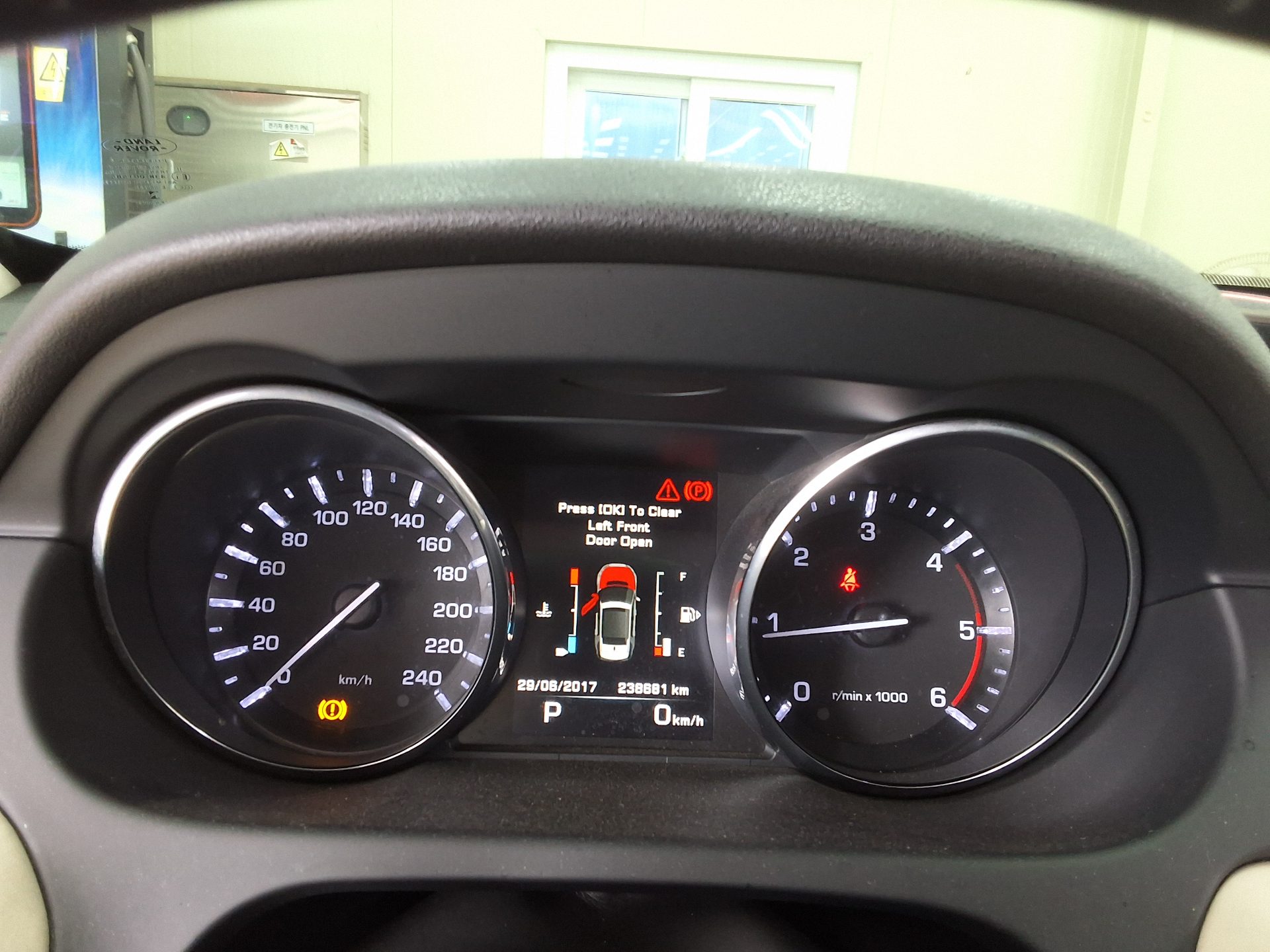 LAND ROVER DISCOVERY SPORT 2.2 SD4 HSE LUXURY 2015 - zdjęcie 10