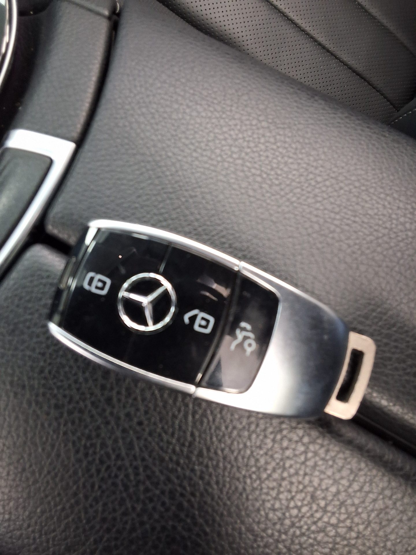 MERCEDES-BENZ E-CLASS (5TH GEN) E450 4MATIC EXCLUSIVE 2020 - zdjęcie 18