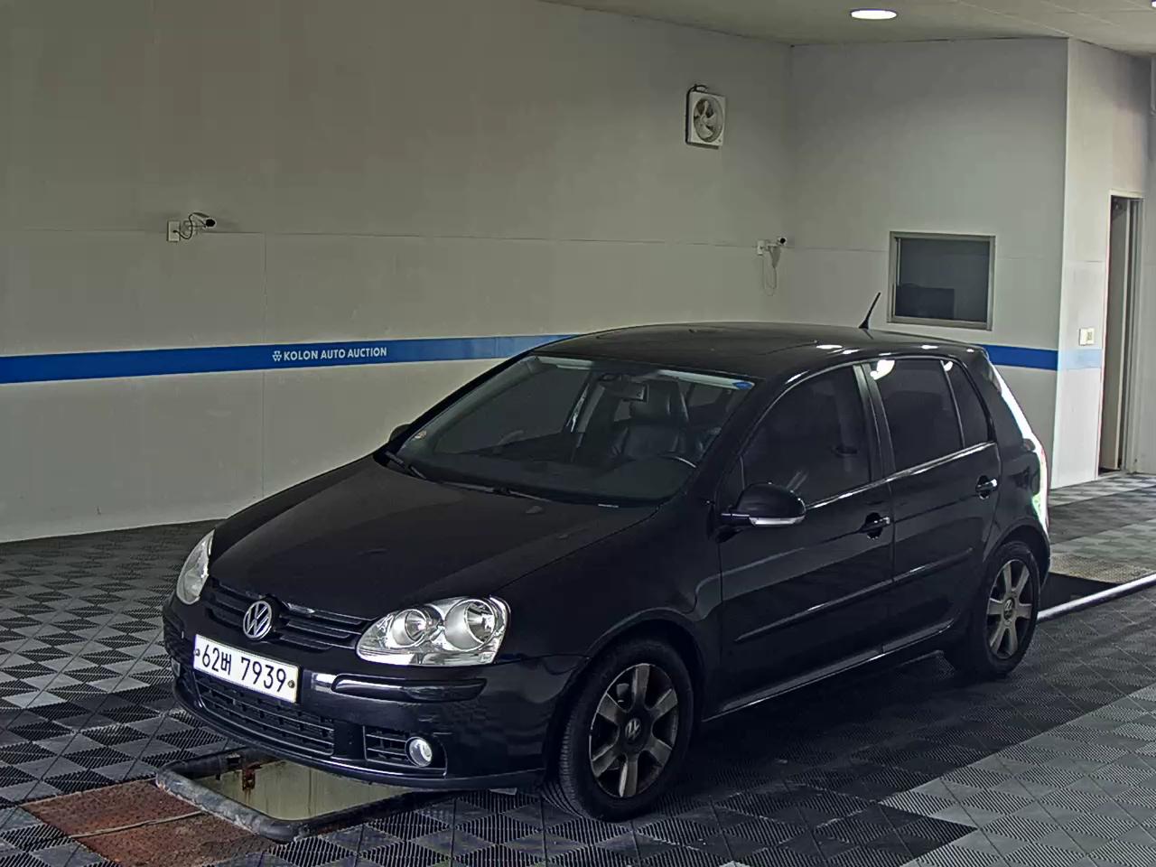 VOLKSWAGEN GOLF (5TH GEN) 2.0 TDI 2009 - zdjęcie 2