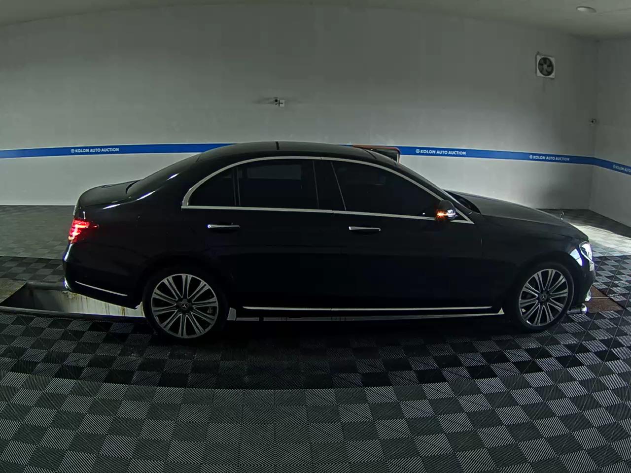 MERCEDES-BENZ E-CLASS (5TH GEN) E450 4MATIC EXCLUSIVE 2020 - zdjęcie 4