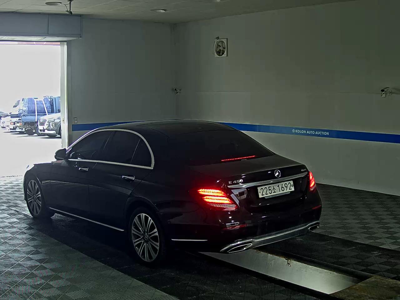 MERCEDES-BENZ E-CLASS (5TH GEN) E450 4MATIC EXCLUSIVE 2020 - zdjęcie 6