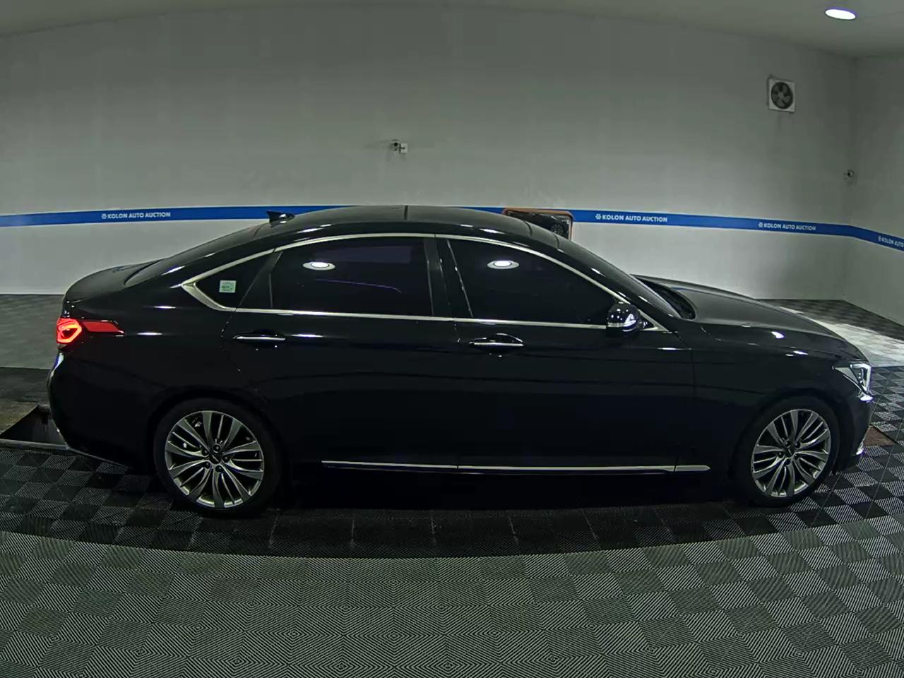 HYUNDAI GENESIS DH G330 AWD PREMIUM 2016 - zdjęcie 4