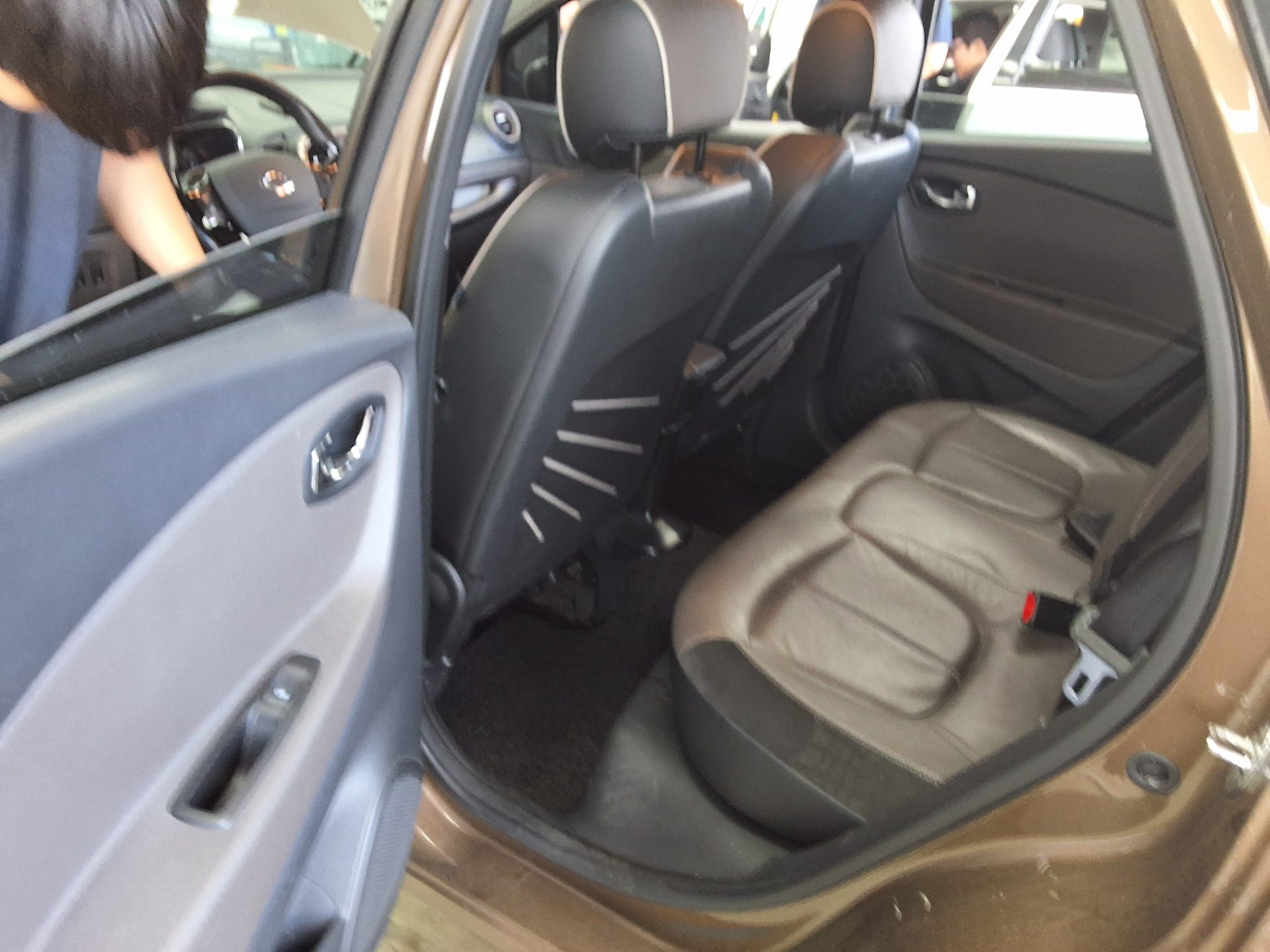 RENAULT (SAMSUNG) QM3 RE SIGNATURE CHOCOLATE BROWN 2016 - zdjęcie 12