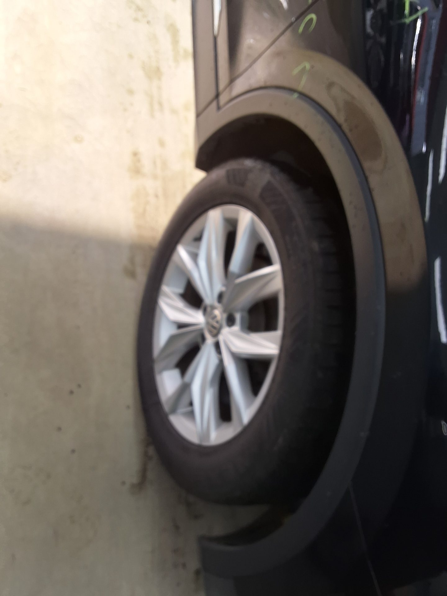 VOLKSWAGEN TIGUAN (2ND GEN) 2.0 TDI PREMIUM 2018 - zdjęcie 21