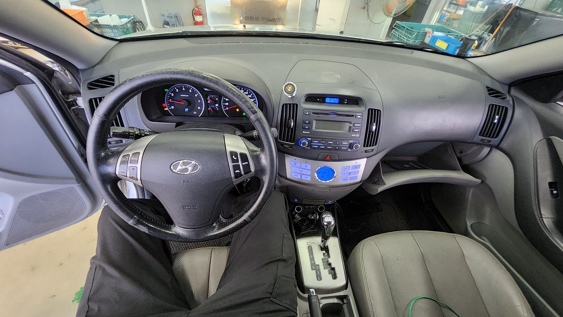 HYUNDAI AVANTE HD 1.6 VVT S16 LUXURY WORLD CUP SPECIAL 2010 - zdjęcie 11