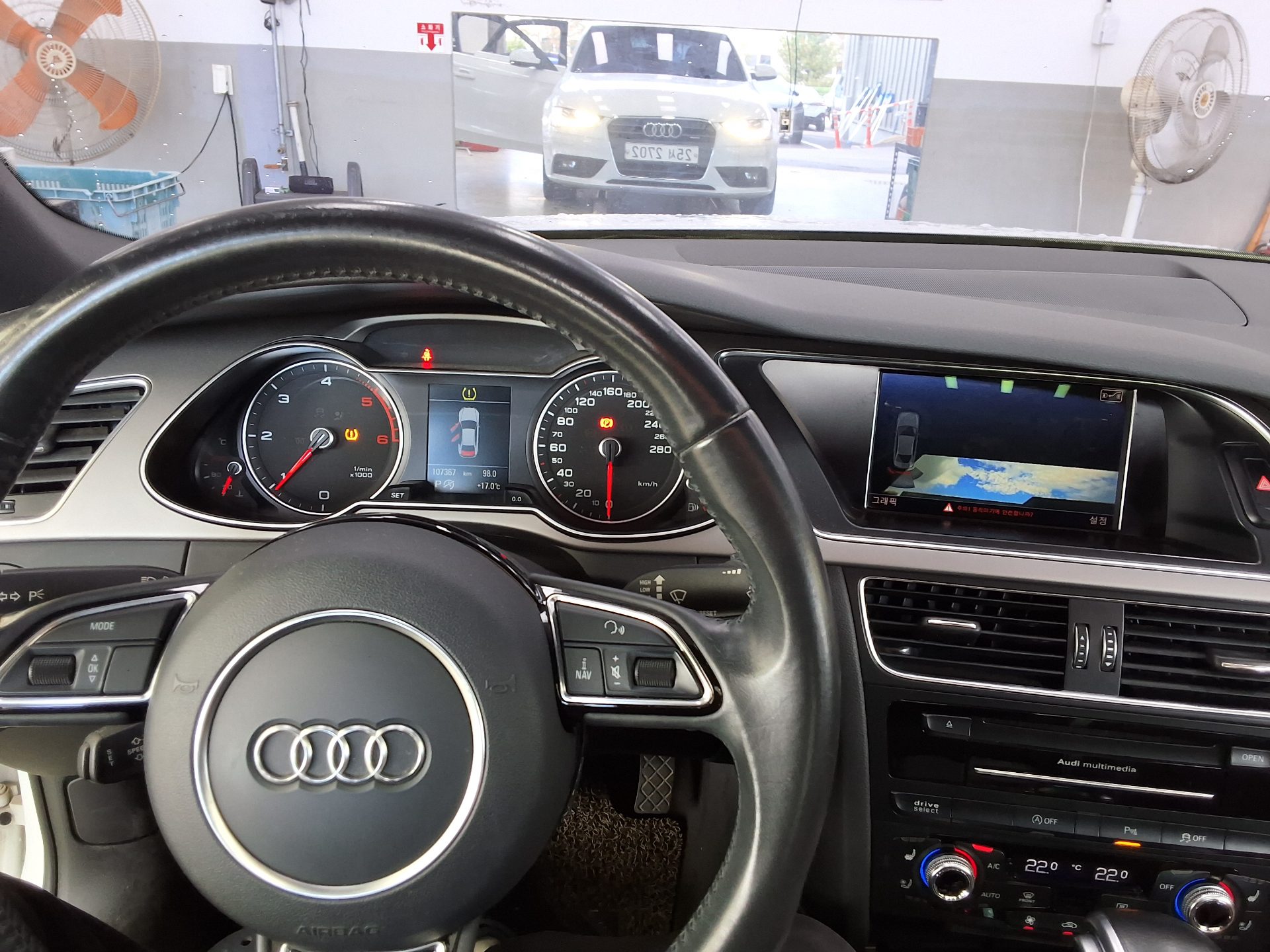 AUDI A4 (4TH GEN) 35 TDI QUATTRO COMFORT EDITION 2015 - zdjęcie 17