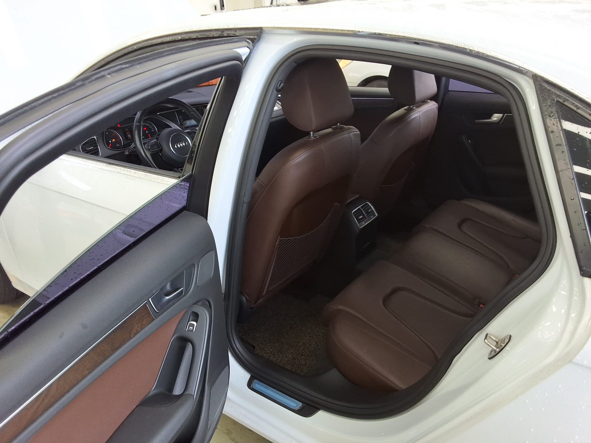 AUDI A4 (4TH GEN) 35 TDI QUATTRO COMFORT EDITION 2015 - zdjęcie 12
