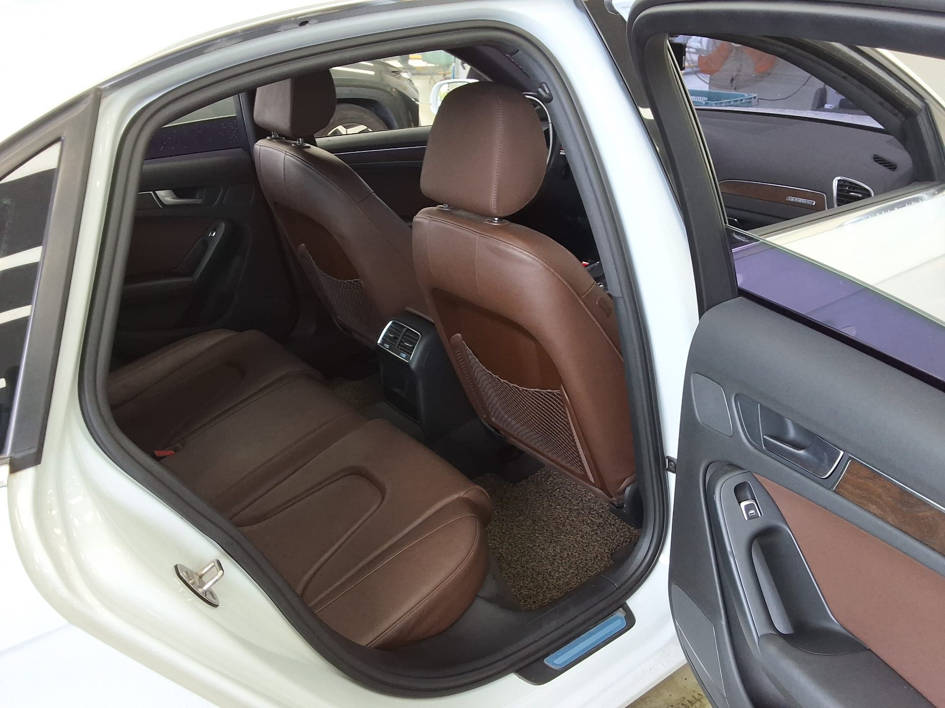 AUDI A4 (4TH GEN) 35 TDI QUATTRO COMFORT EDITION 2015 - zdjęcie 13