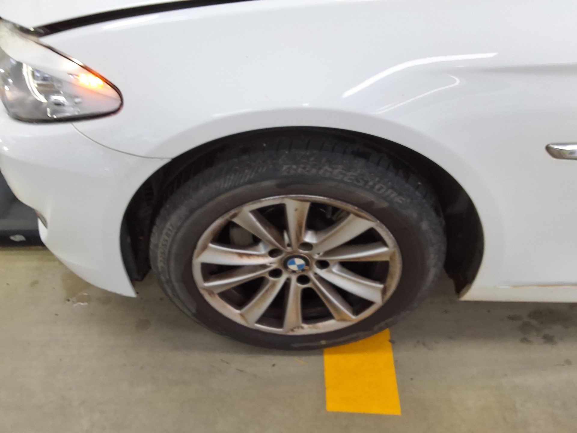 BMW 5 SERIES (6TH GEN) 525d xDRIVE 2013 - zdjęcie 19
