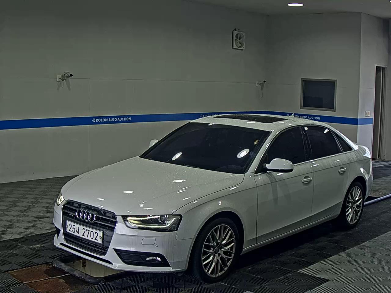 AUDI A4 (4TH GEN) 35 TDI QUATTRO COMFORT EDITION 2015 - zdjęcie 2