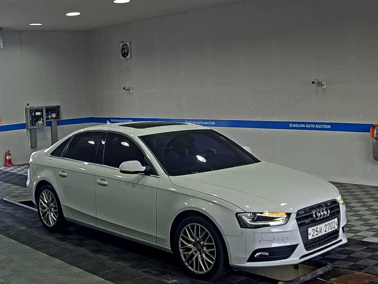 AUDI A4 (4TH GEN) 35 TDI QUATTRO COMFORT EDITION 2015 - zdjęcie 3