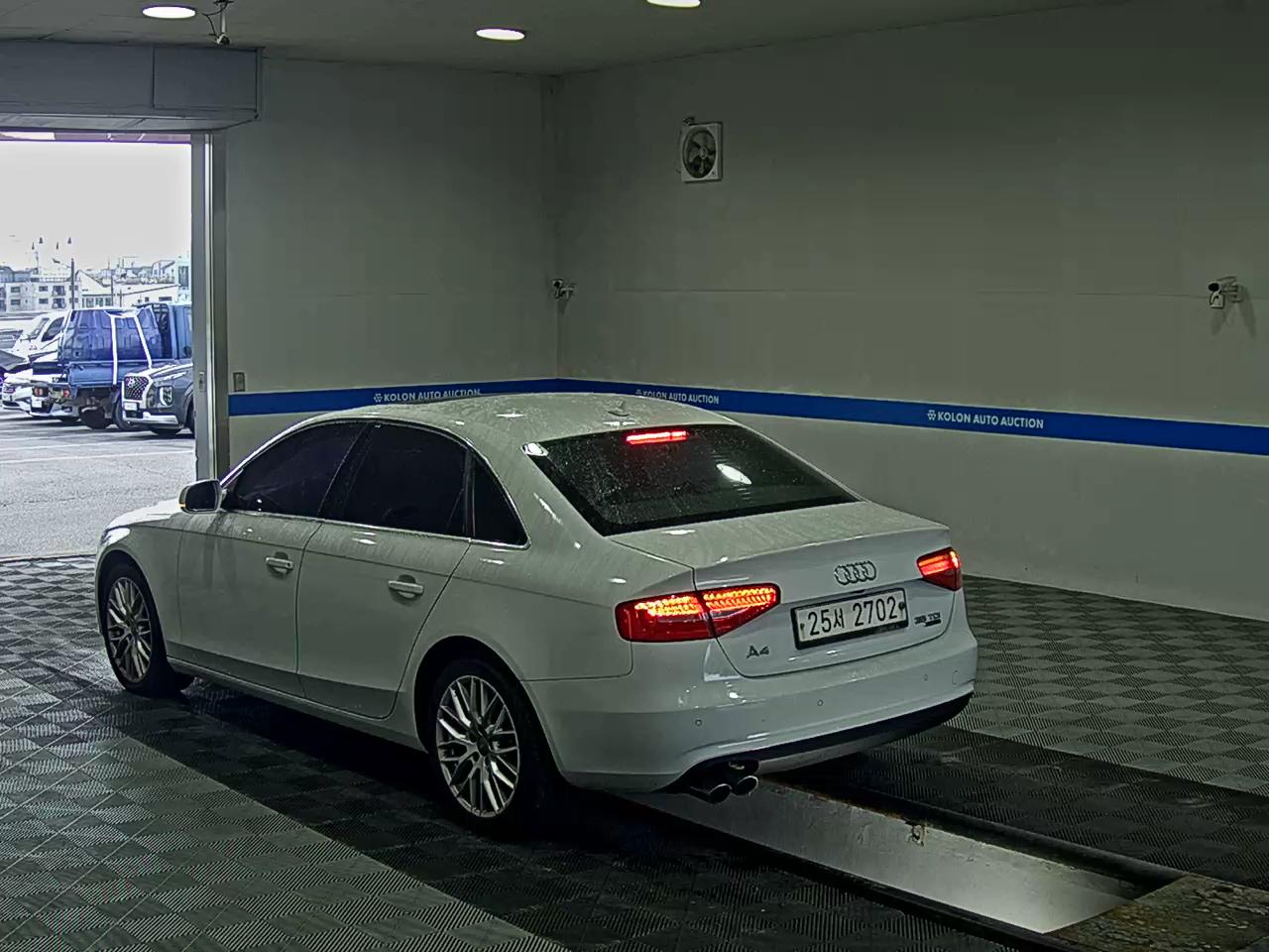 AUDI A4 (4TH GEN) 35 TDI QUATTRO COMFORT EDITION 2015 - zdjęcie 6