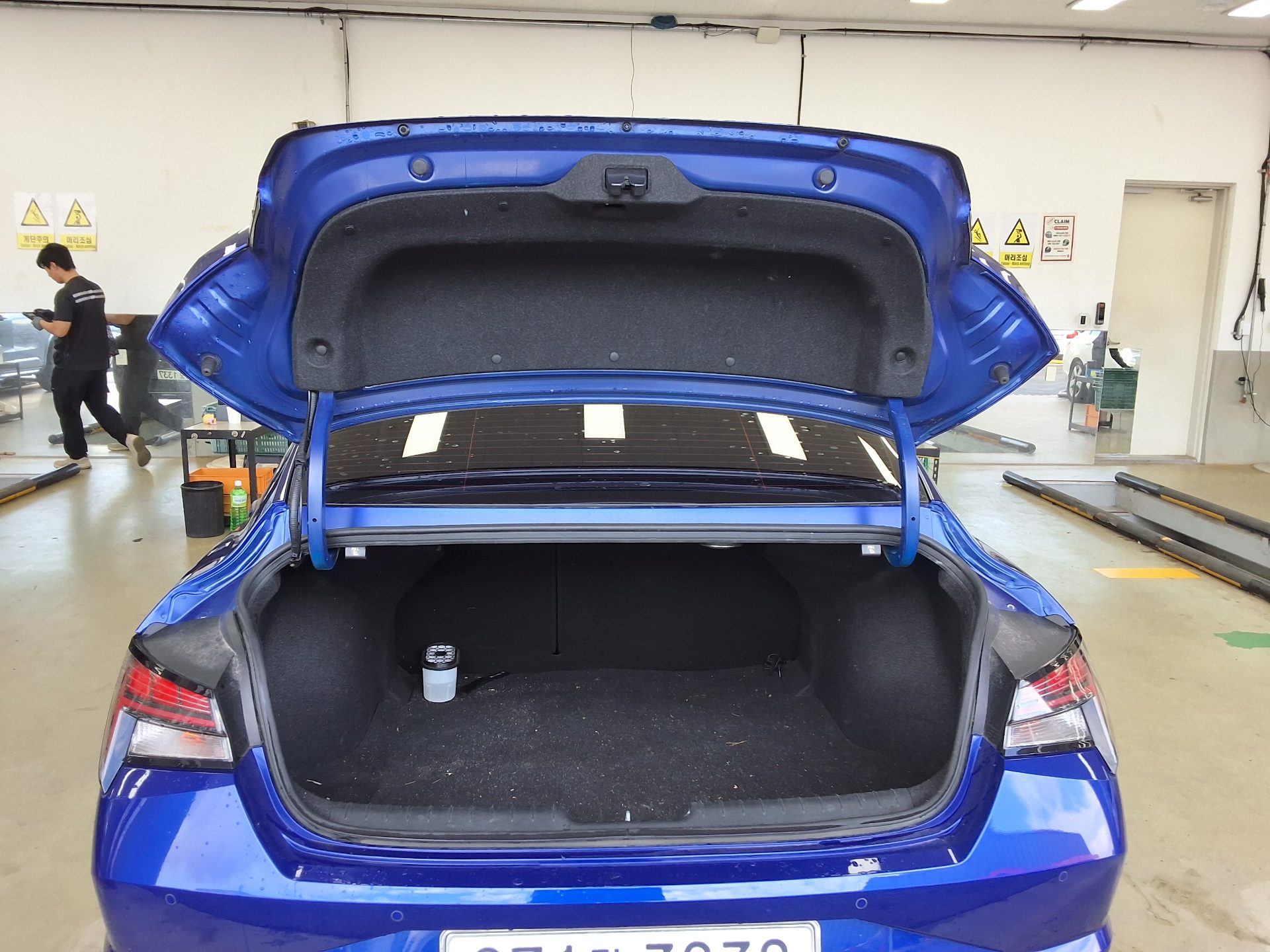 HYUNDAI AVANTE (CN7) 1.6 GASOLINE INSPIRATION 2021 - zdjęcie 15