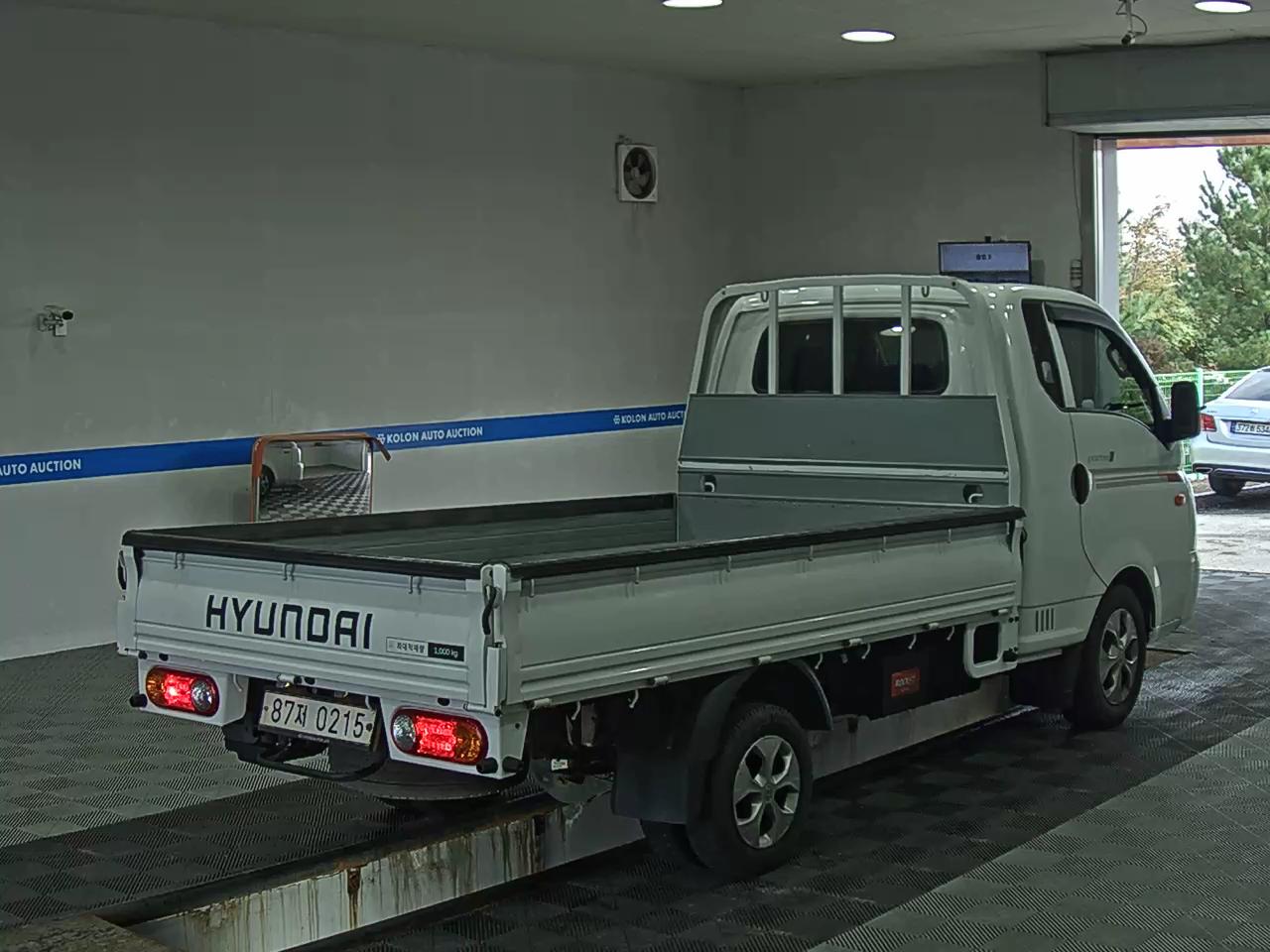 HYUNDAI PORTER II HIGH-ROOF BUILT-IN BOX TRUCK SUPER CAB 2020 - zdjęcie 5