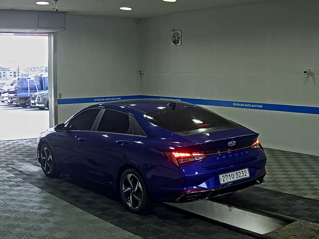 HYUNDAI AVANTE (CN7) 1.6 GASOLINE INSPIRATION 2021 - zdjęcie 6