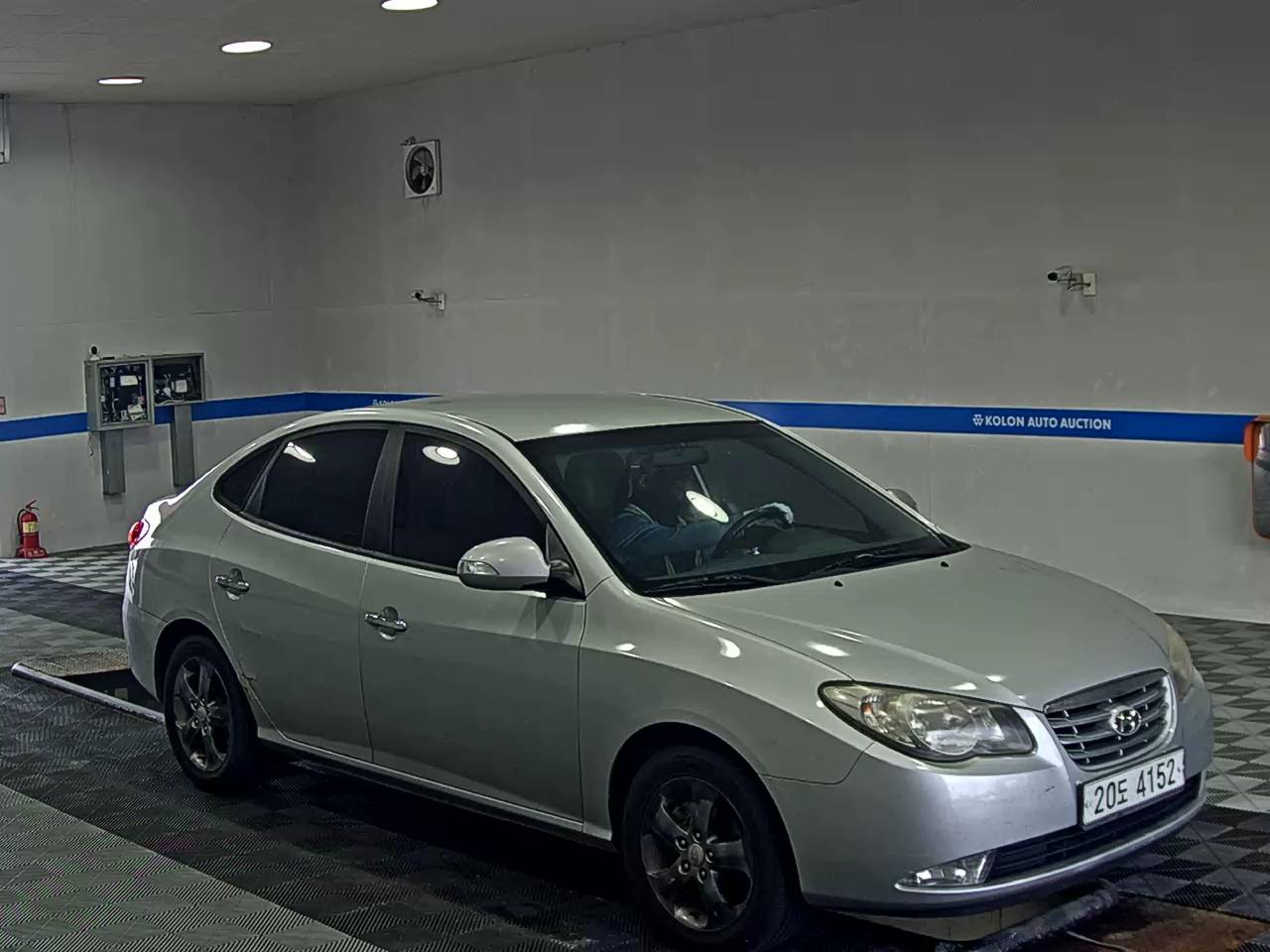 HYUNDAI AVANTE HD 1.6 VVT S16 LUXURY WORLD CUP SPECIAL 2010 - zdjęcie 3