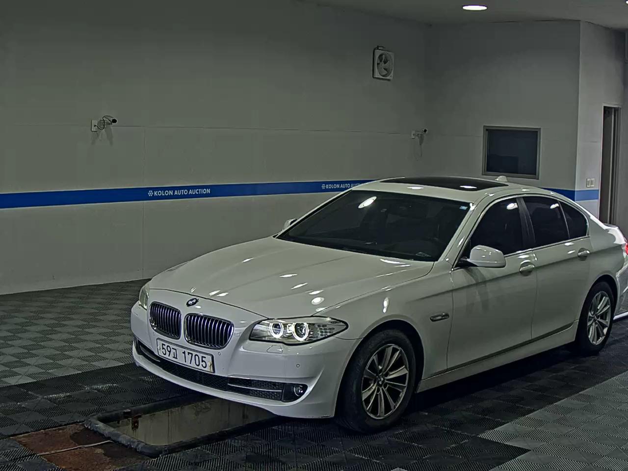 BMW 5 SERIES (6TH GEN) 525d xDRIVE 2013 - zdjęcie 2
