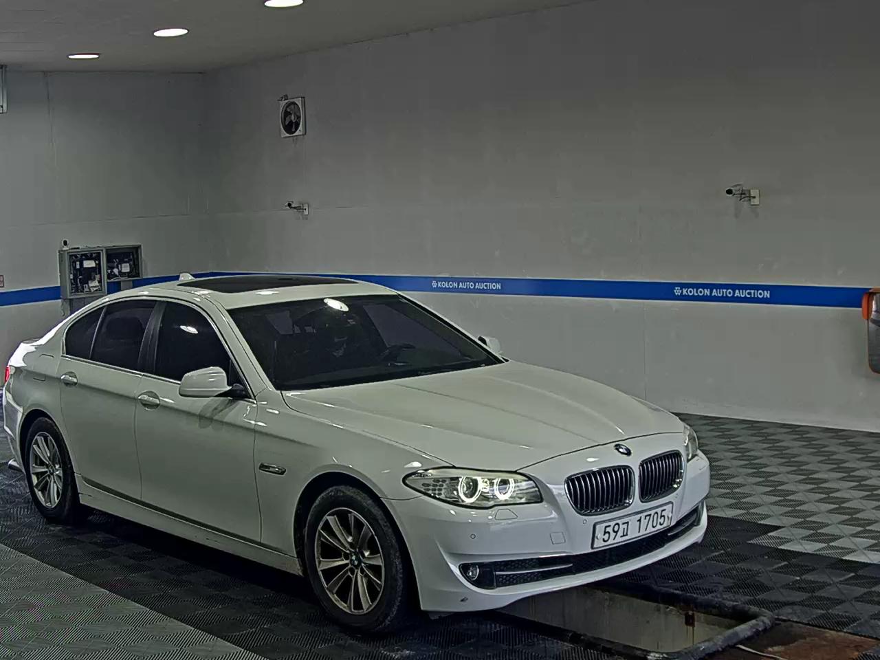 BMW 5 SERIES (6TH GEN) 525d xDRIVE 2013 - zdjęcie 3