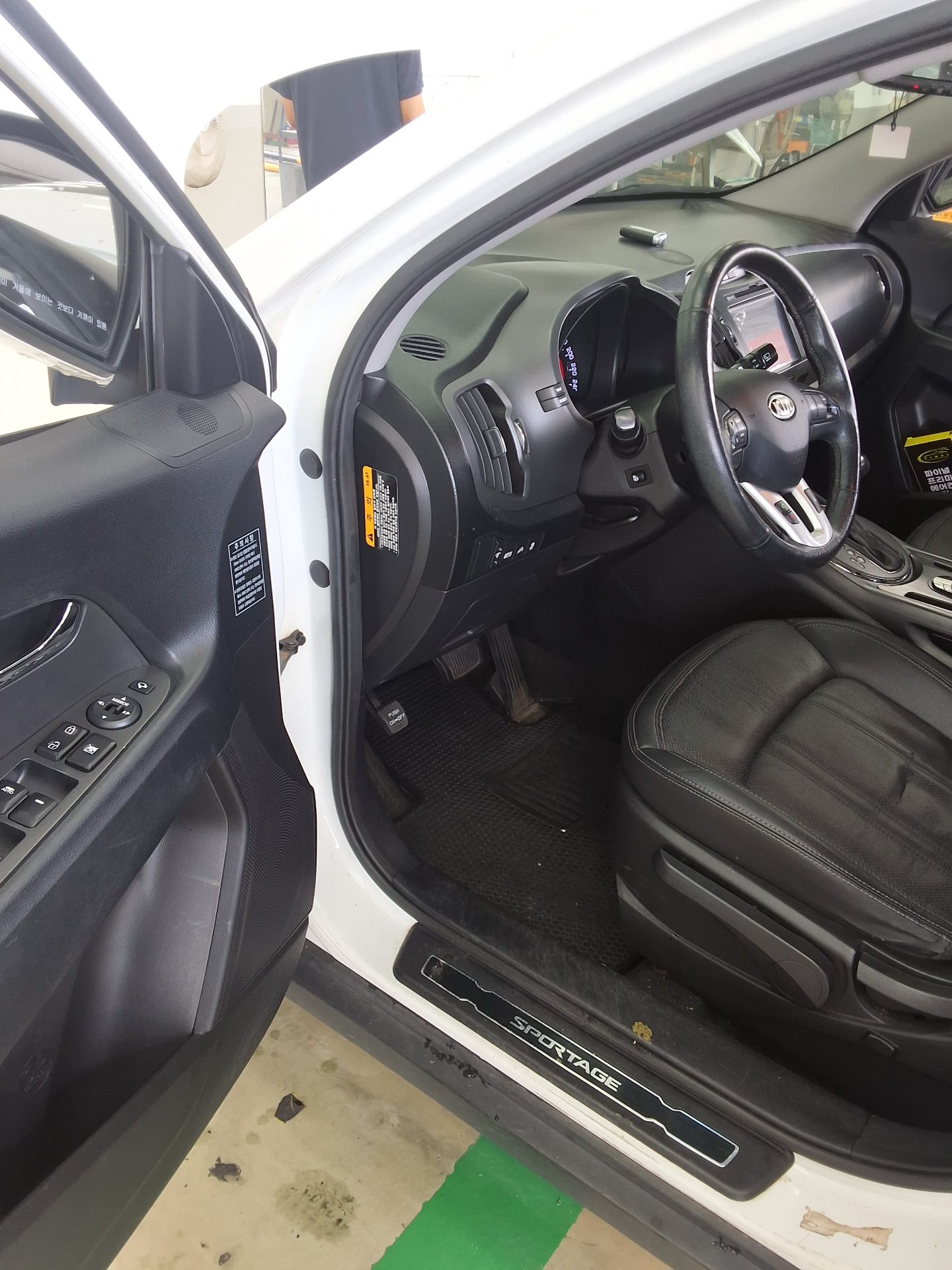 KIA SPORTAGE R DIESEL R2.0 2WD TLX PREMIUM 2012 - zdjęcie 10