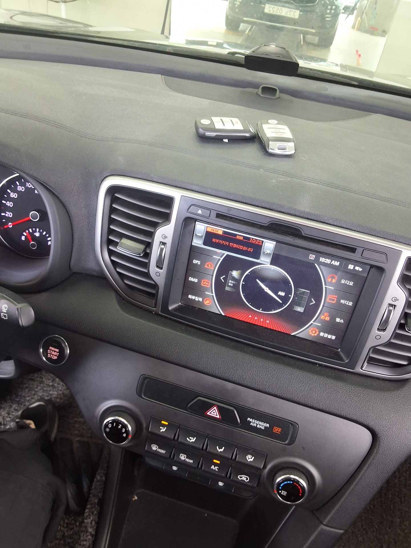 KIA NEW SPORTAGE 1.7 2WD TRENDY 2016 - zdjęcie 17