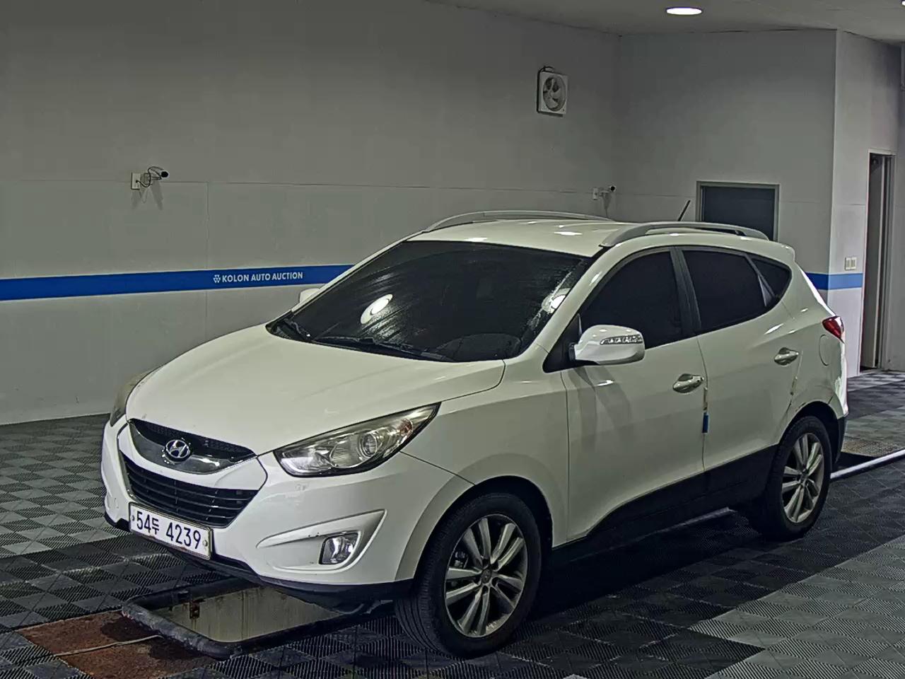 HYUNDAI TUCSON ix DIESEL R20 2WD LX20 LUXURY 2012 - zdjęcie 2