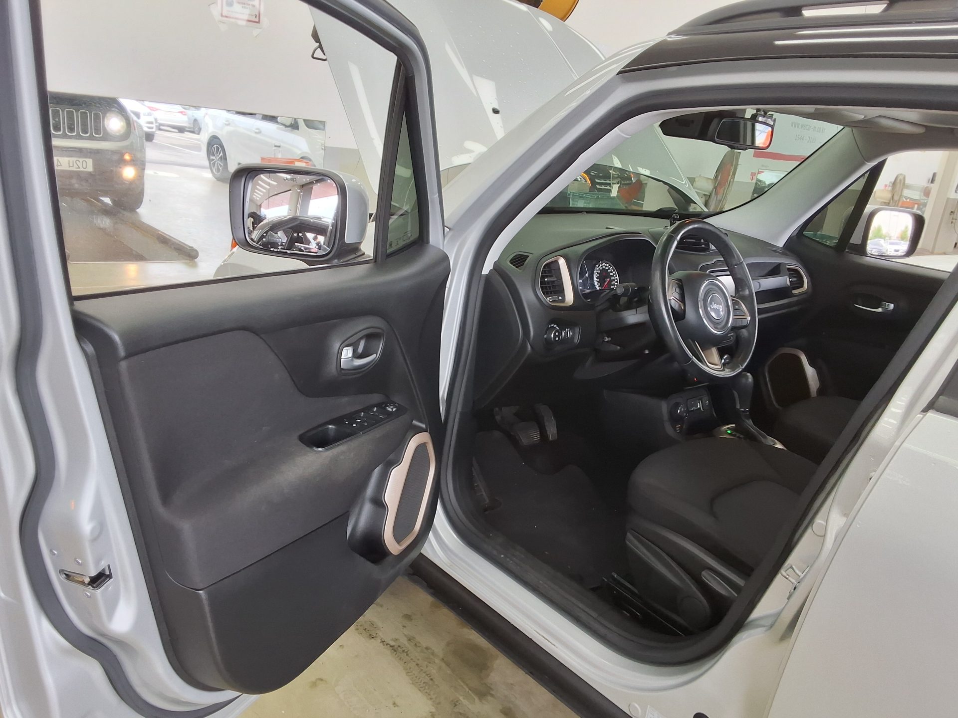 JEEP RENEGADE 2.0 DIESEL AWD LONGITUDE 2016 - zdjęcie 10