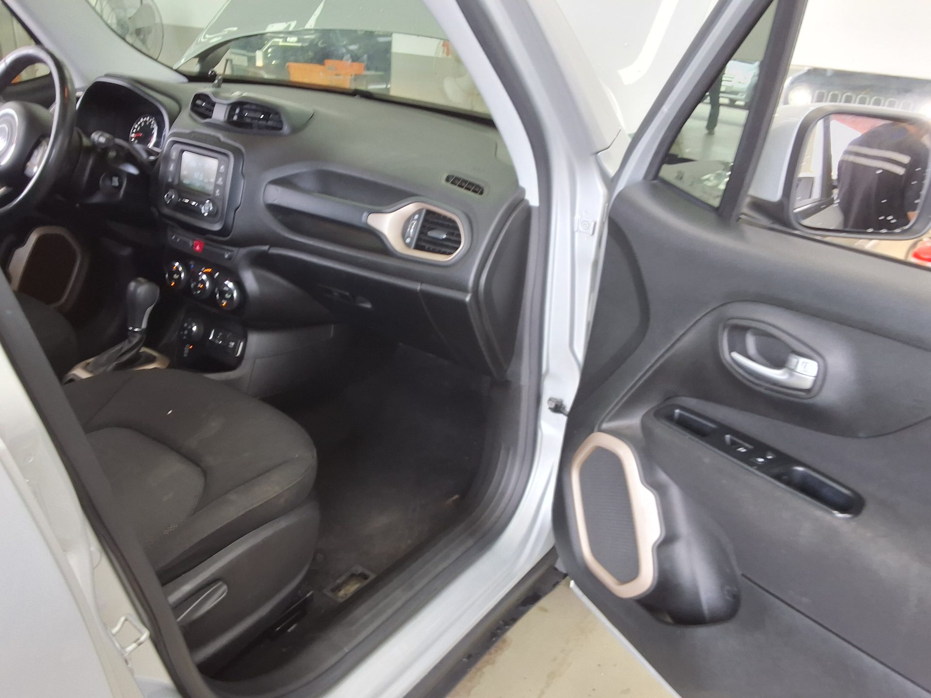 JEEP RENEGADE 2.0 DIESEL AWD LONGITUDE 2016 - zdjęcie 14