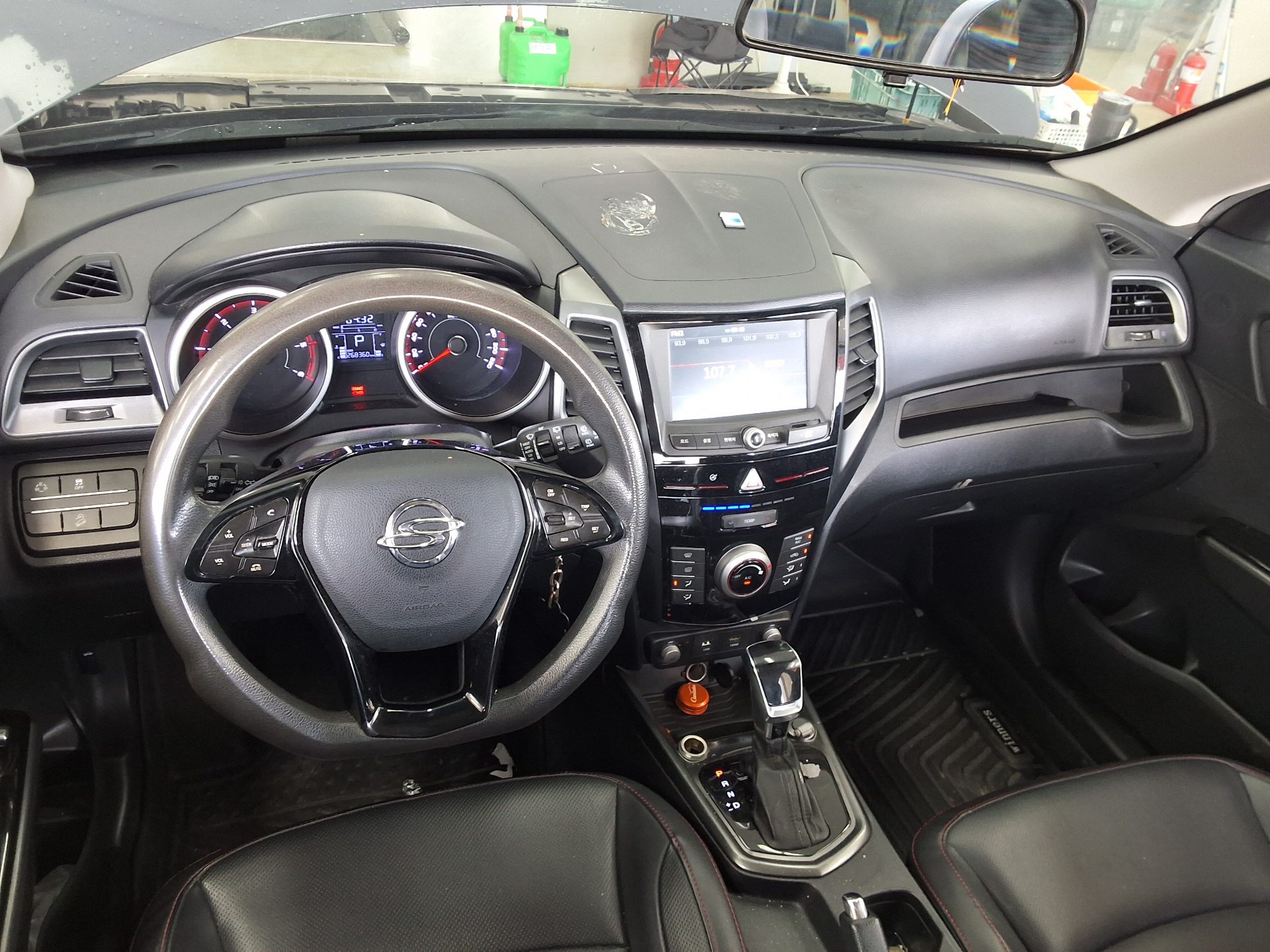 KG MOBILITY (SSANGYONG) TIVOLI AIR DIESEL 2WD AX 2019 - zdjęcie 11