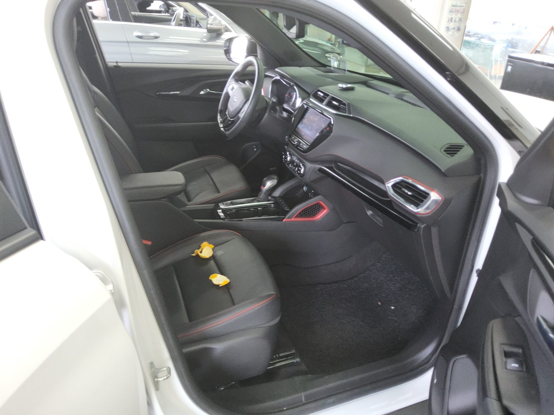 CHEVROLET (DAEWOO) TRAILBLAZER 1.35 GASOLINE RS 2022 - zdjęcie 14