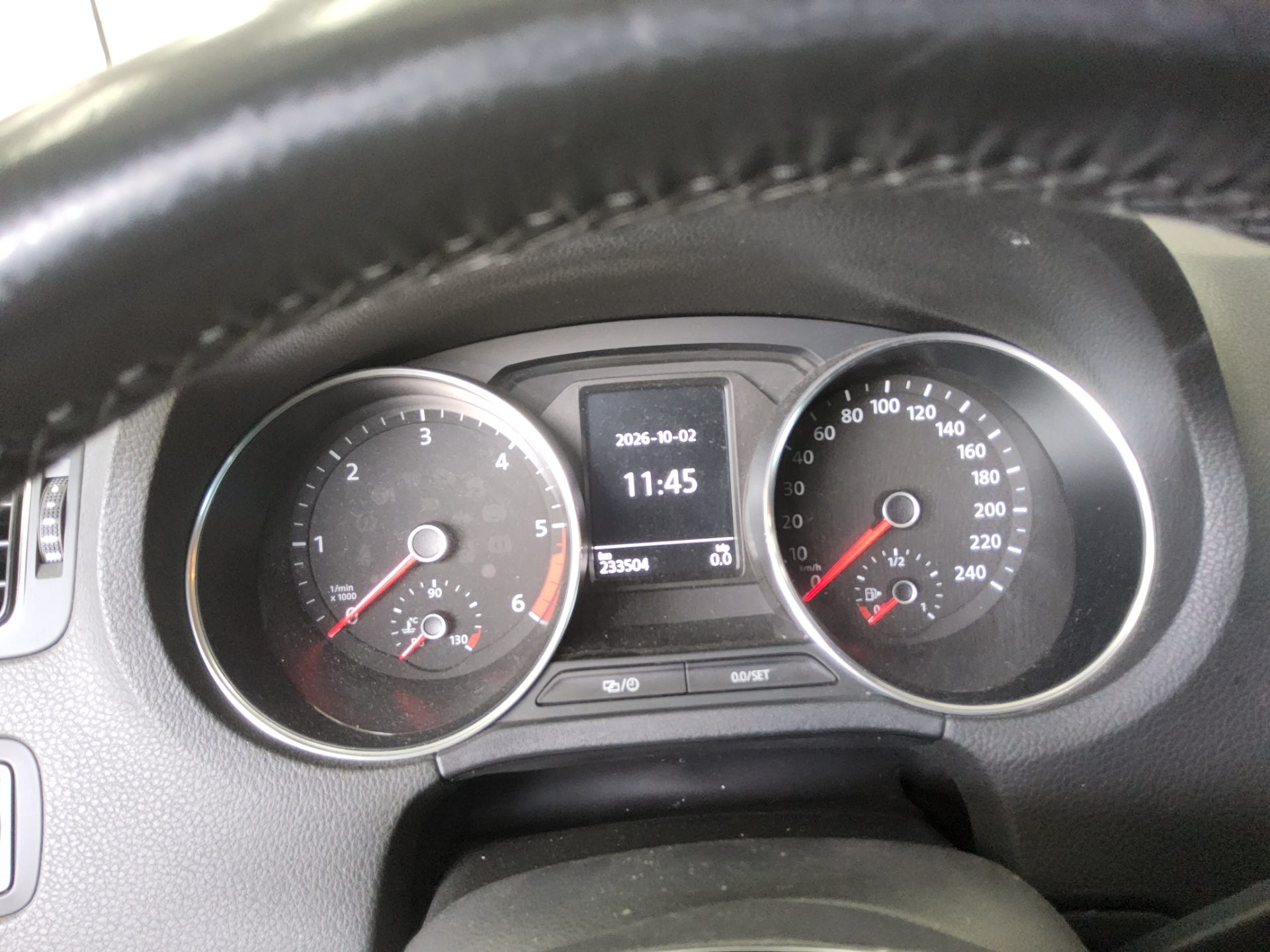 VOLKSWAGEN THE NEW POLO (5TH GEN) 1.4 TDI R LINE 2015 - zdjęcie 9