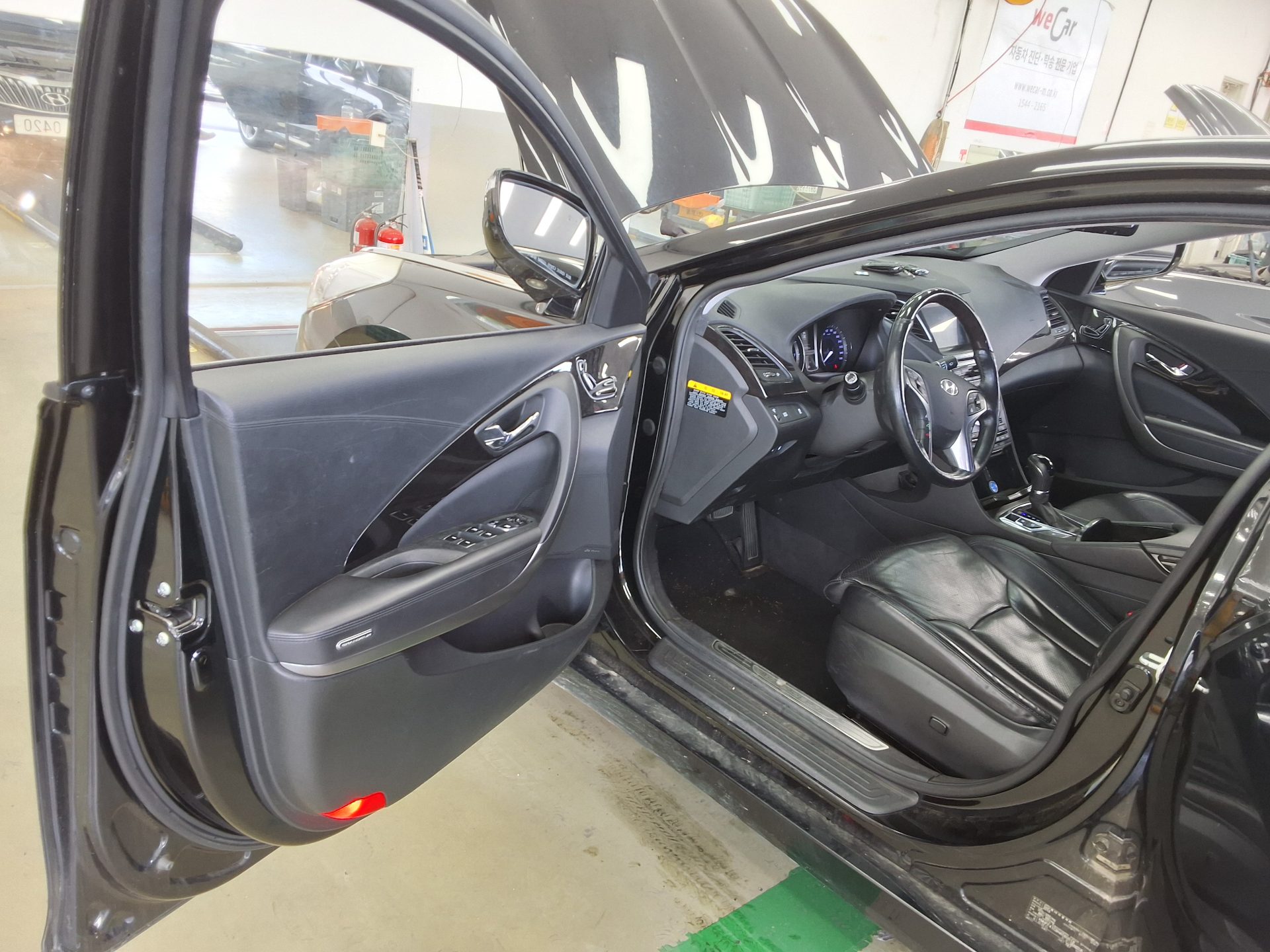 HYUNDAI GRANDEUR HG HG 240 MODERN COLLECTION 2017 - zdjęcie 10