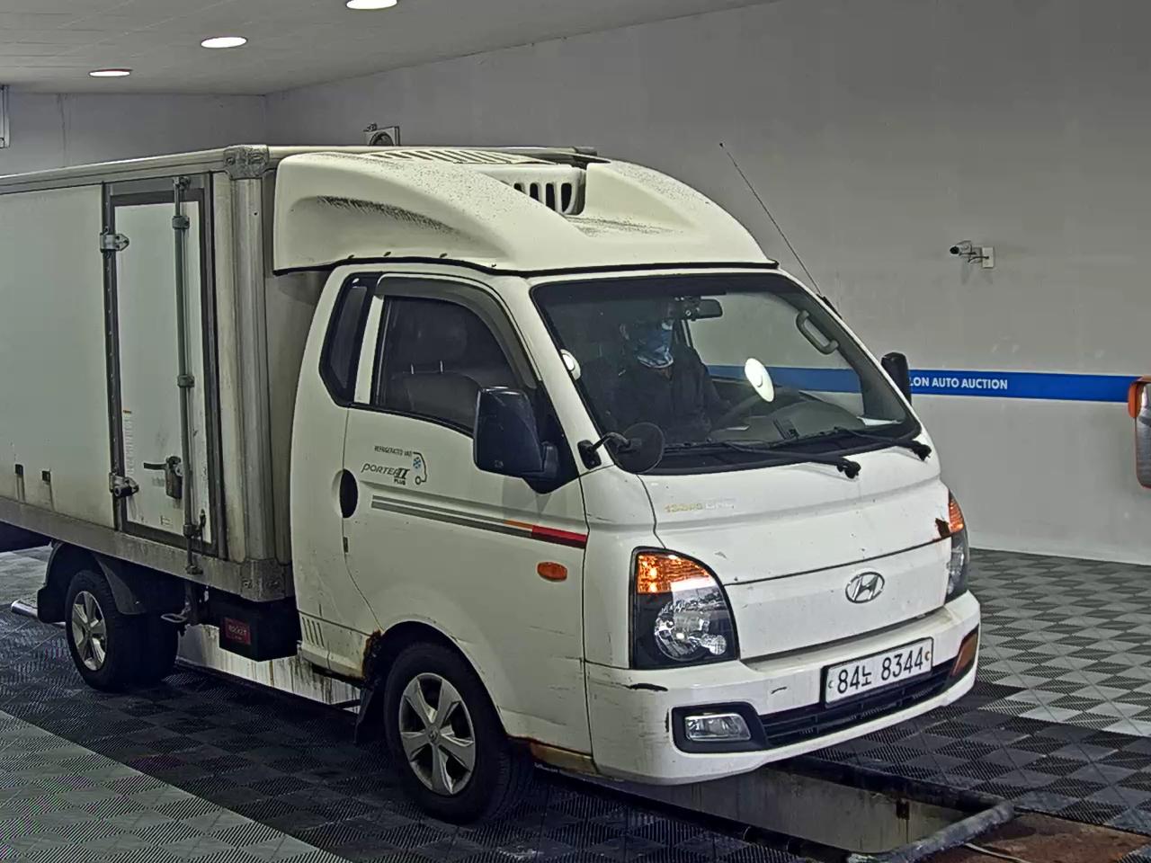 HYUNDAI PORTER II FREEZER BOX TRUCK SUPER CAB 2017 - zdjęcie 3