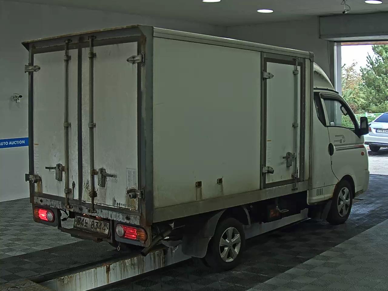 HYUNDAI PORTER II FREEZER BOX TRUCK SUPER CAB 2017 - zdjęcie 5
