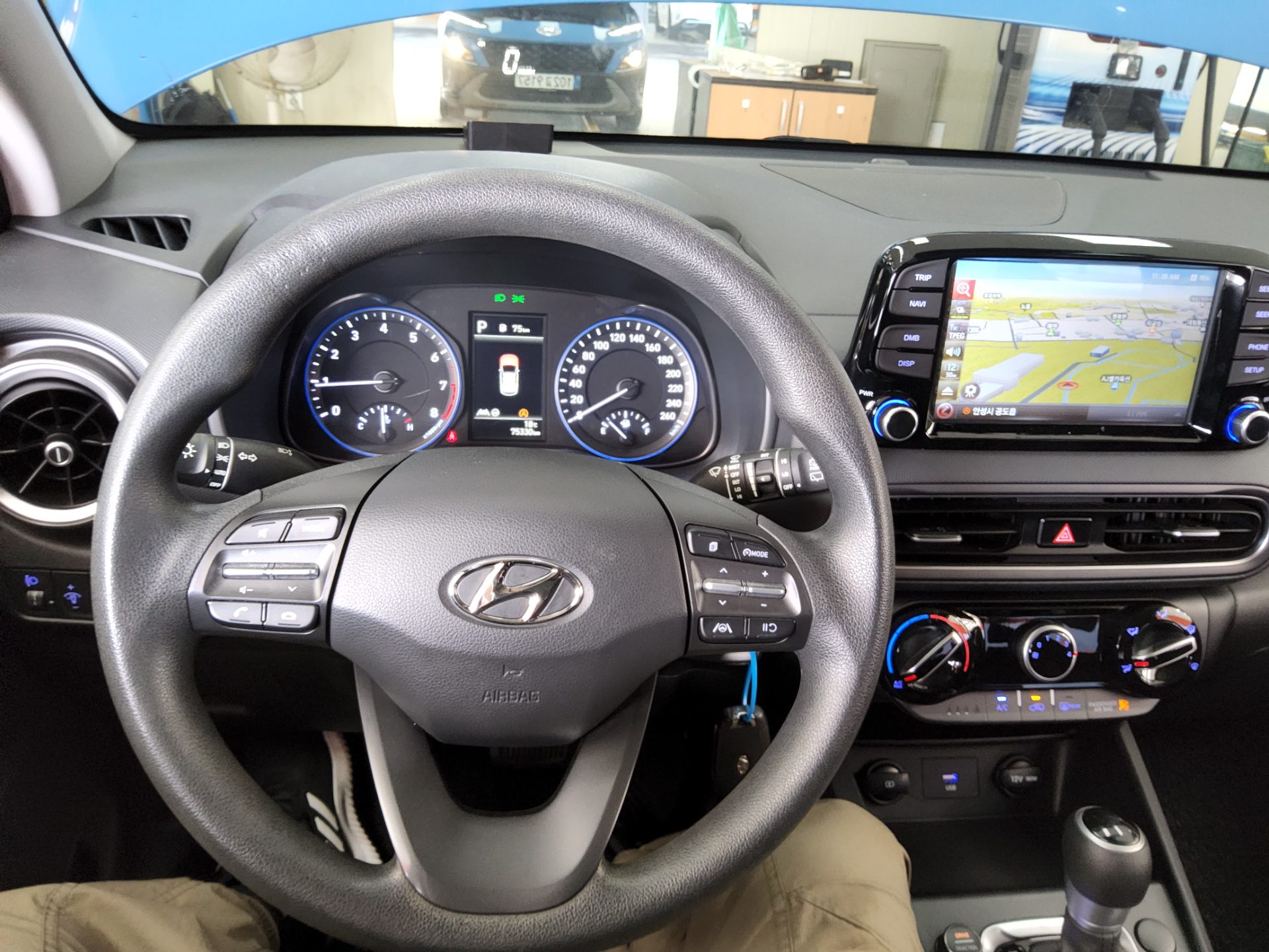 HYUNDAI THE NEW KONA 1.6 2WD SMART 2021 - zdjęcie 17