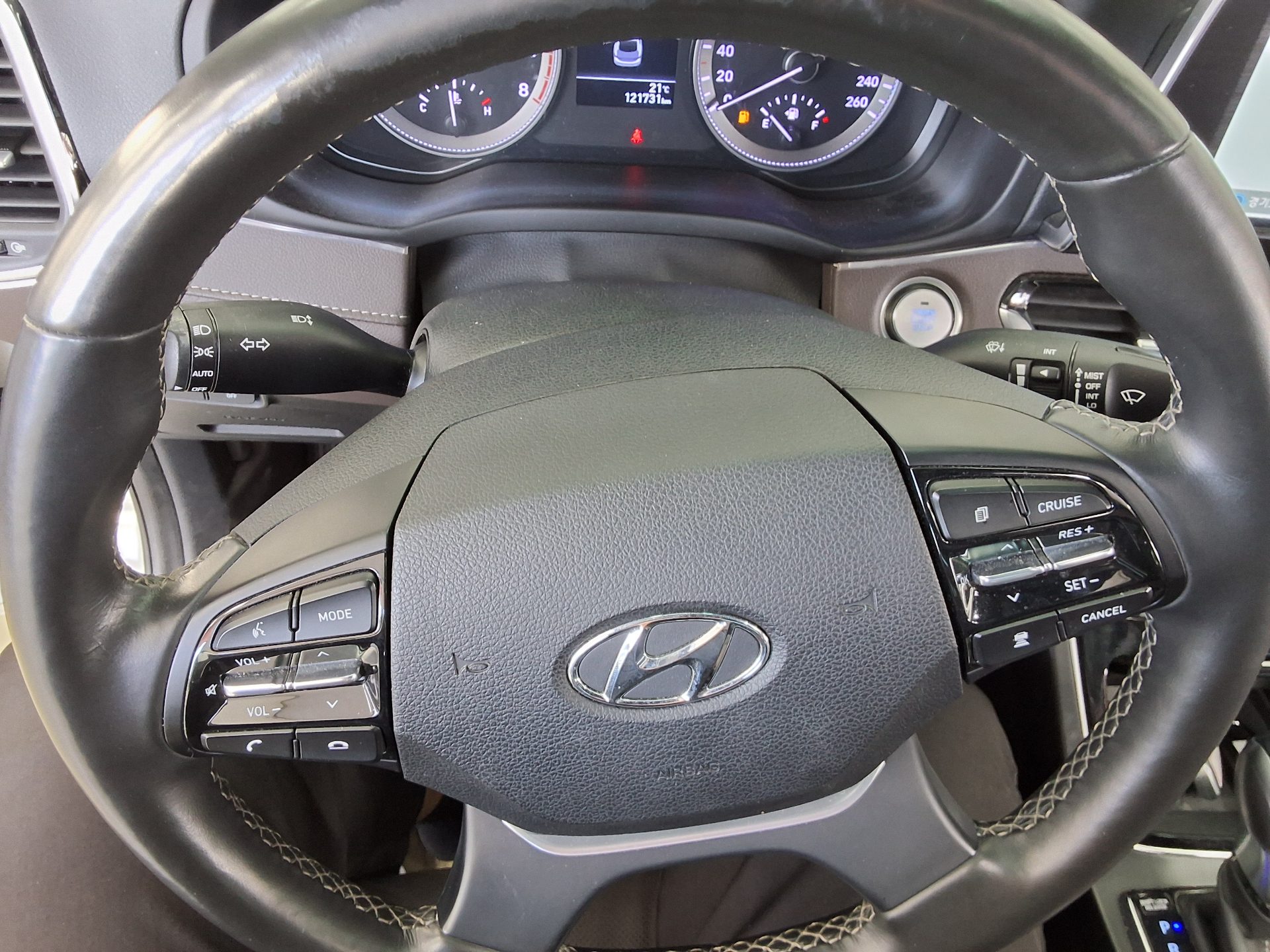 HYUNDAI GRANDEUR IG 3.0 LPi RENTAL CAR MODERN 2019 - zdjęcie 17
