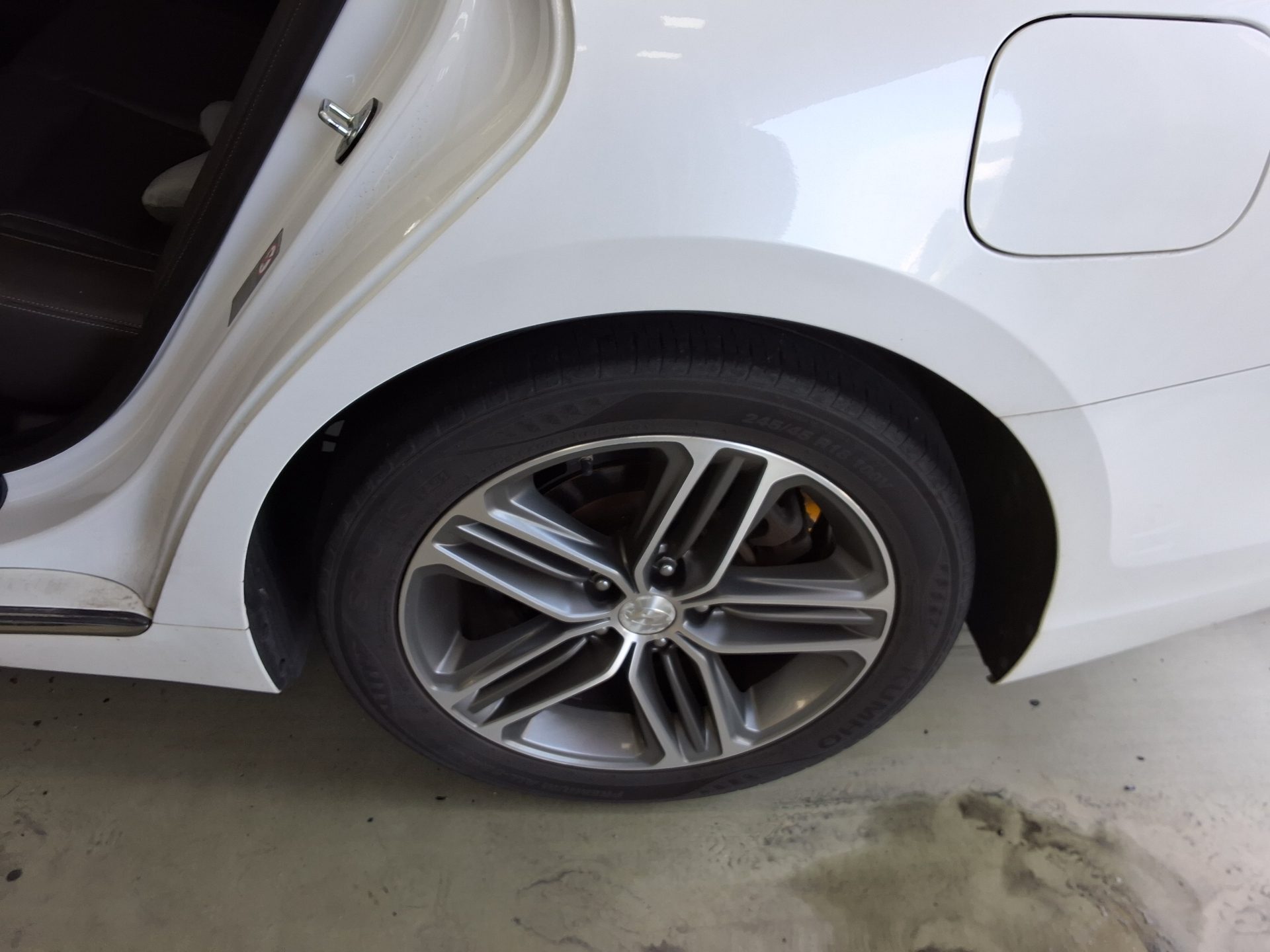 HYUNDAI GRANDEUR IG 3.0 LPi RENTAL CAR MODERN 2019 - zdjęcie 24