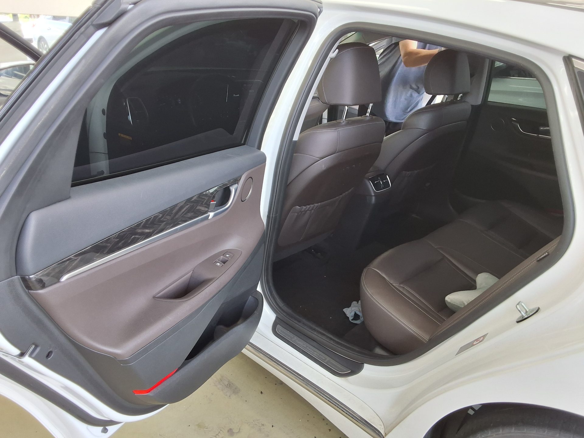 HYUNDAI GRANDEUR IG 3.0 LPi RENTAL CAR MODERN 2019 - zdjęcie 12