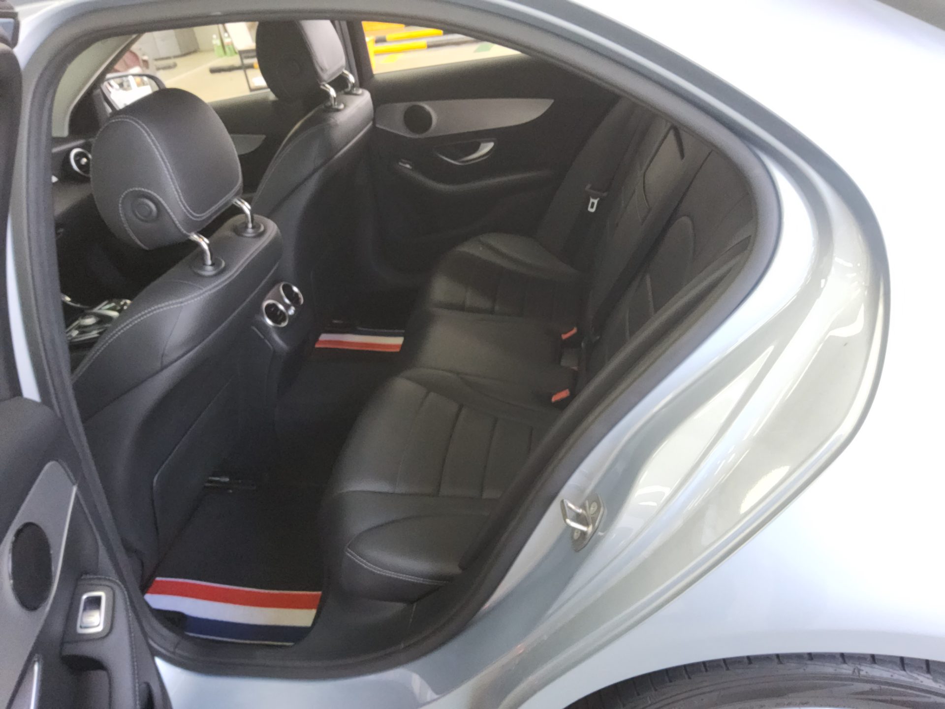 MERCEDES-BENZ C-CLASS (4TH GEN) C220 d AVANTGARDE 2017 - zdjęcie 12