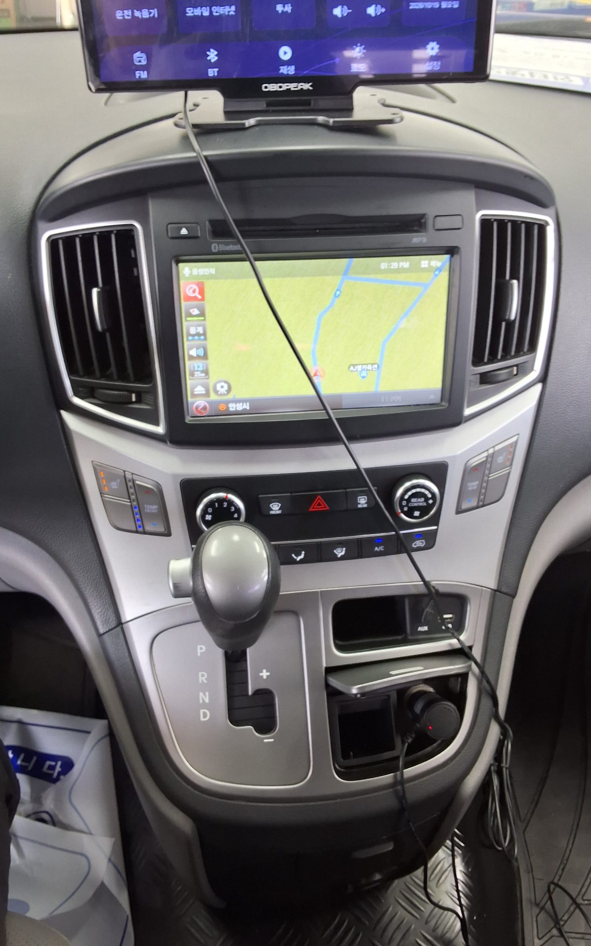 HYUNDAI GRAND STAREX 12-SEATER DIESEL MODERN 2017 - zdjęcie 18